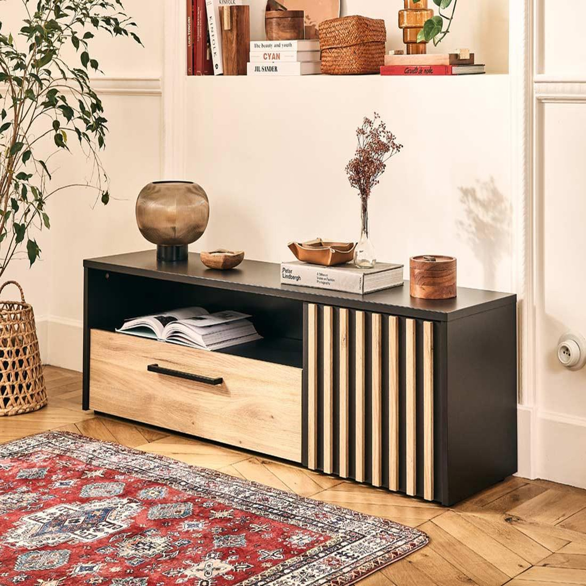 Voir la diapositive 1 : BEST MOBILIER Varna - meuble tv - bois et noir - 164 cm