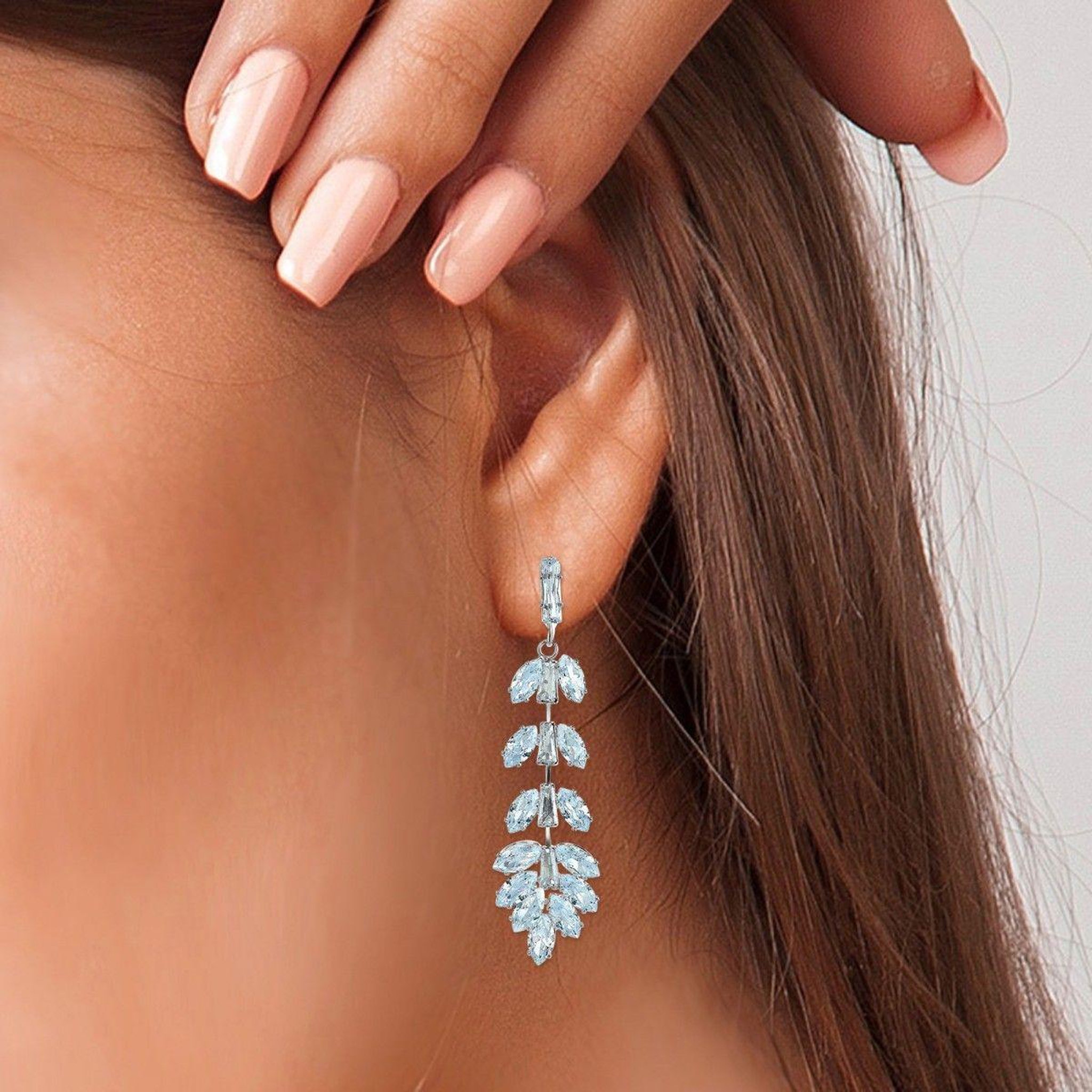 Voir la diapositive 2 : SC CRYSTAL Boucles d'oreilles SC Crystal ornées de Zirconium