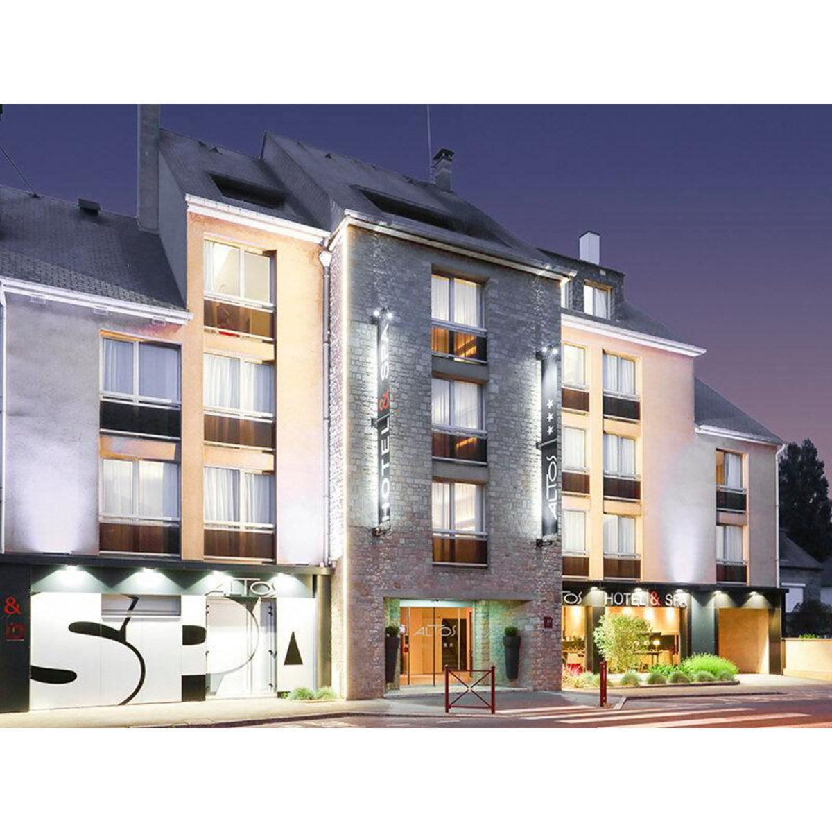 Smartbox Séjour de 2 jours avec accès au spa, soin et champagne près du Mont-Saint-Michel - Coffret Cadeau Séjour