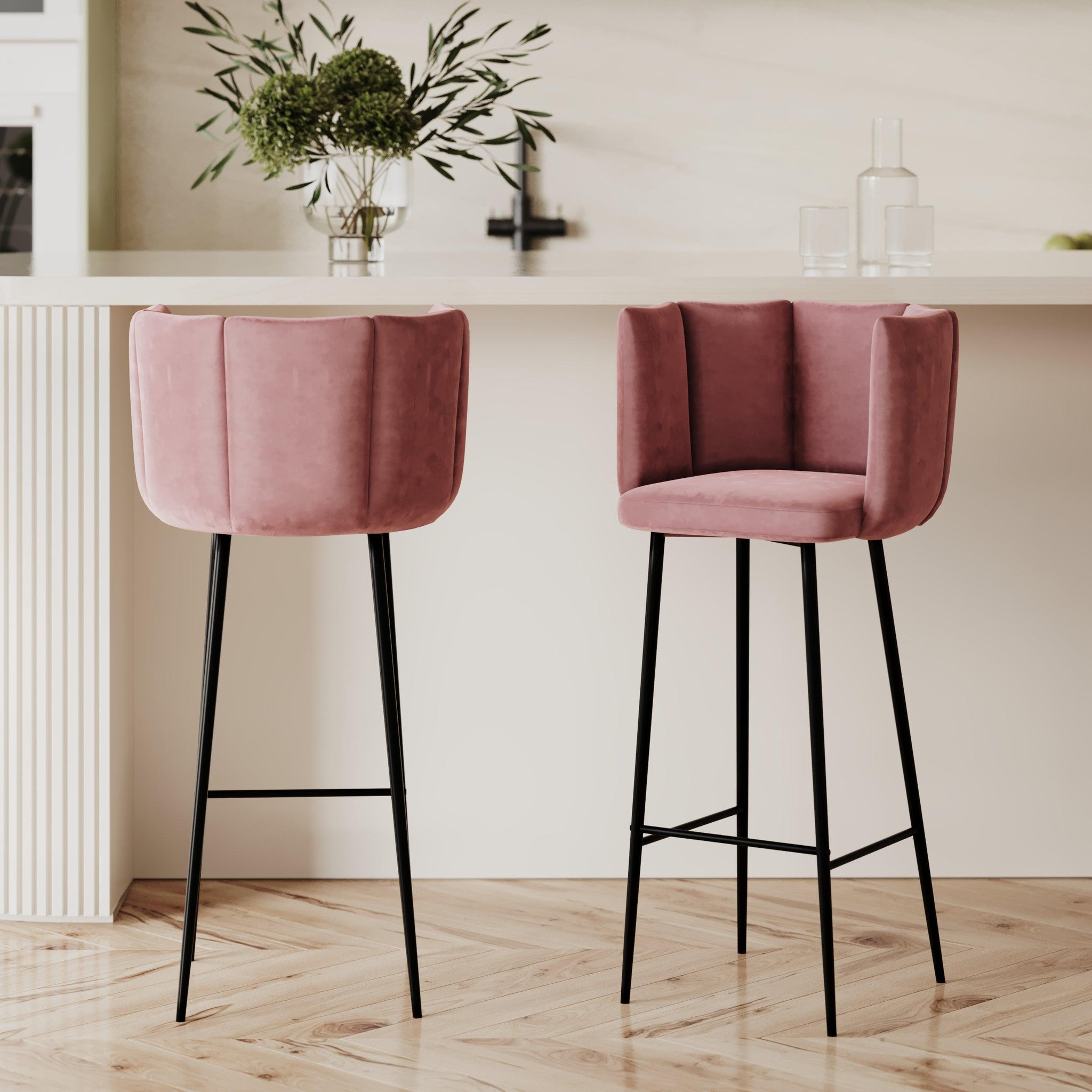 Voir la diapositive 2 : MAISON PAVANE Lot de 2 chaises de bar en velours rose 75 cm-Rosy