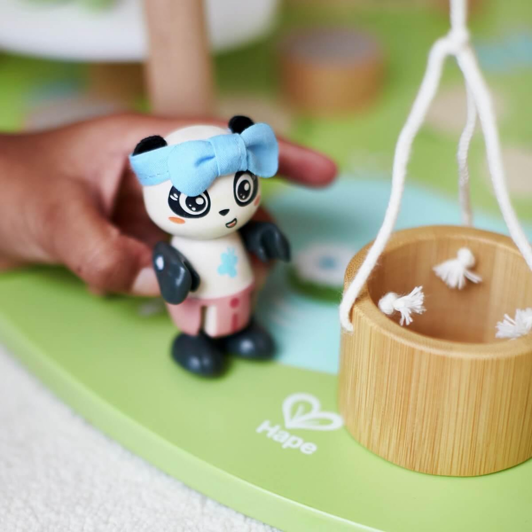 Voir la diapositive 4 : Hape La maison en bambou des pandas