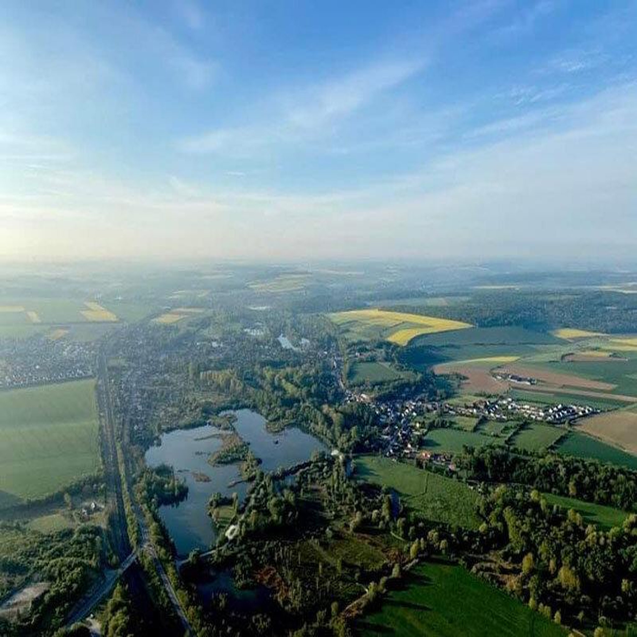 Voir la diapositive 3 : Smartbox Vol en montgolfière dans le nord-pas-de-calais - coffret cadeau sport & aventure