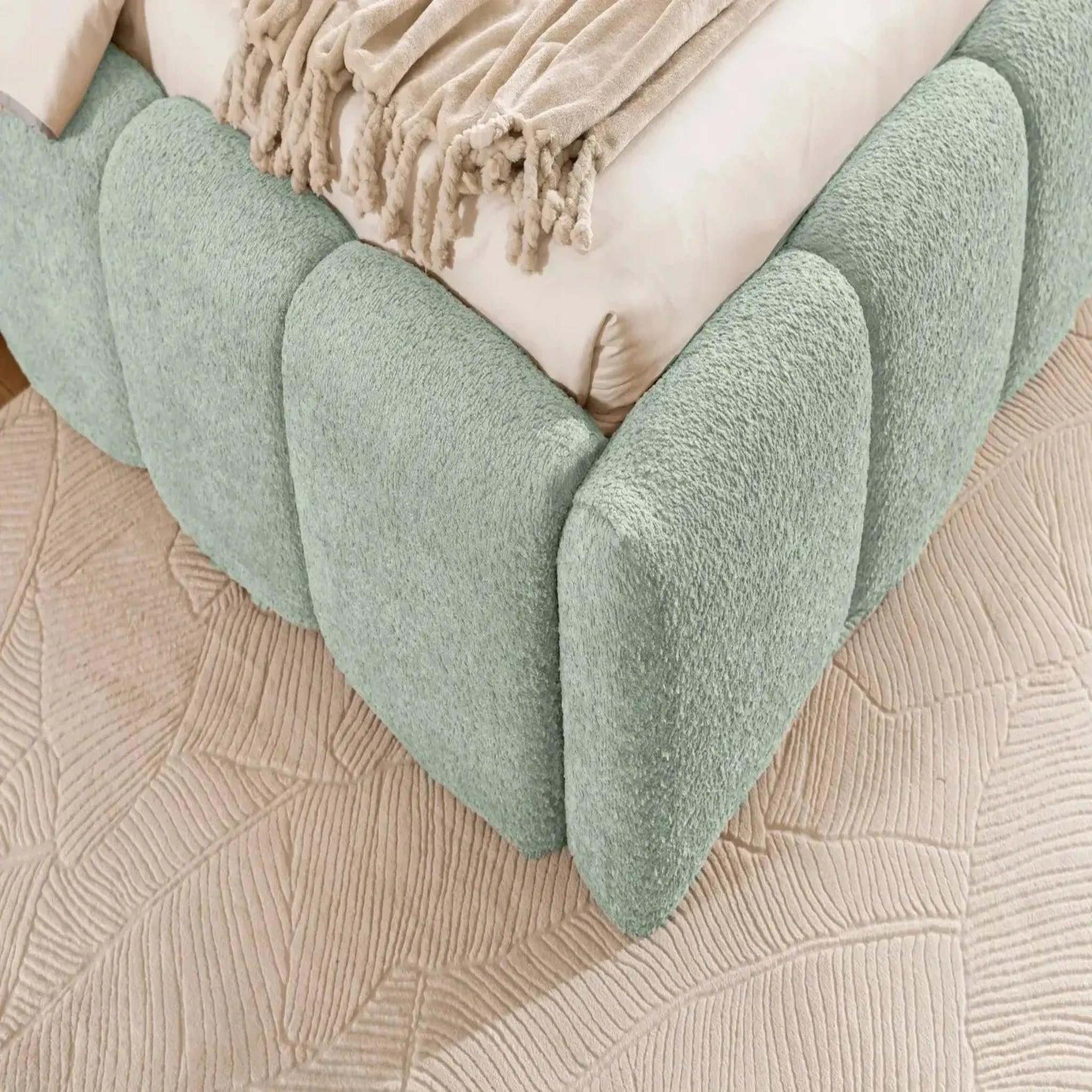 Voir la diapositive 5 : CASANOVA PARIS ELISE - Lit coffre tissu bouclette