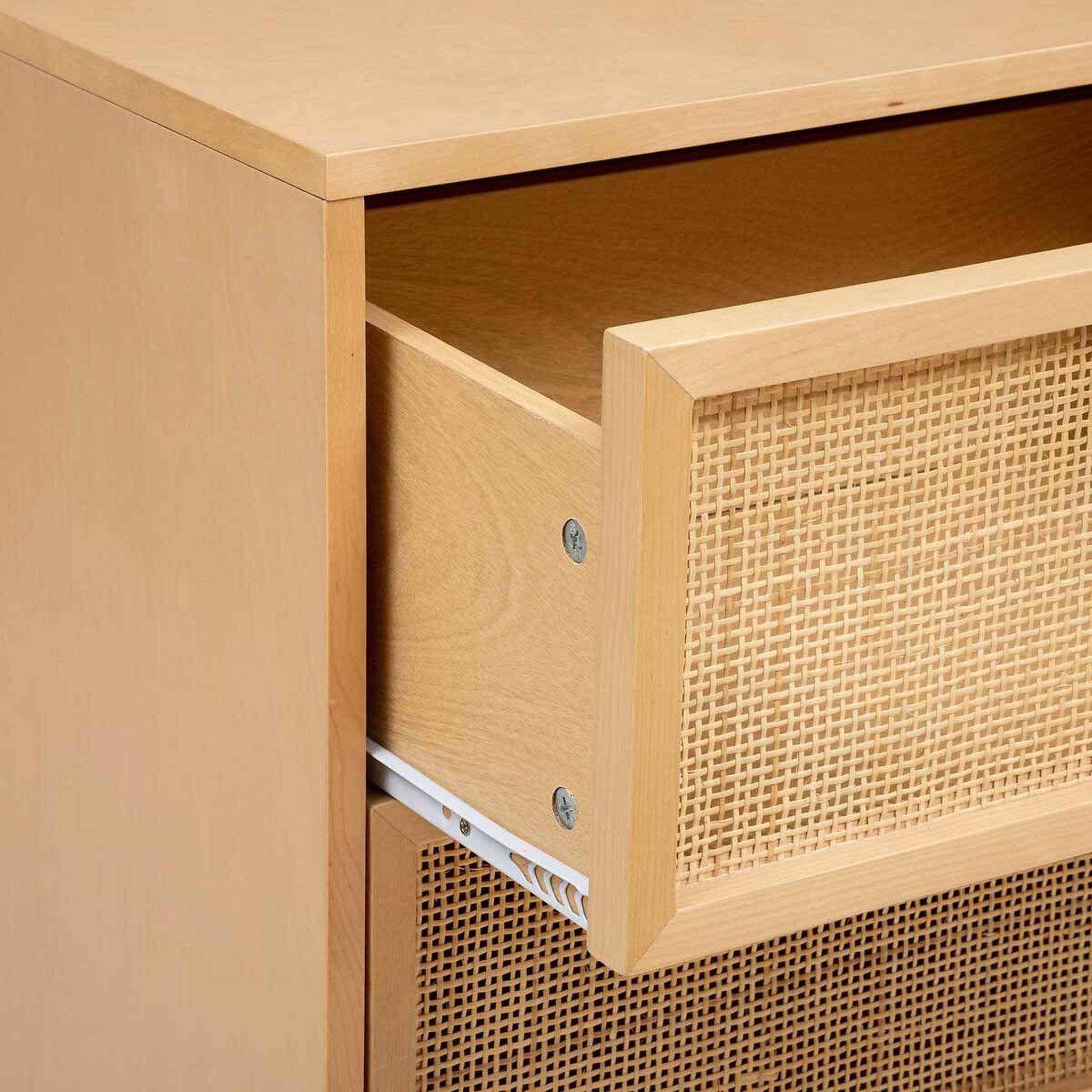 Voir la diapositive 3 : ATMOSPHERA Chiffonnier 4 Tiroirs Cannage  Rayo  107cm Naturel