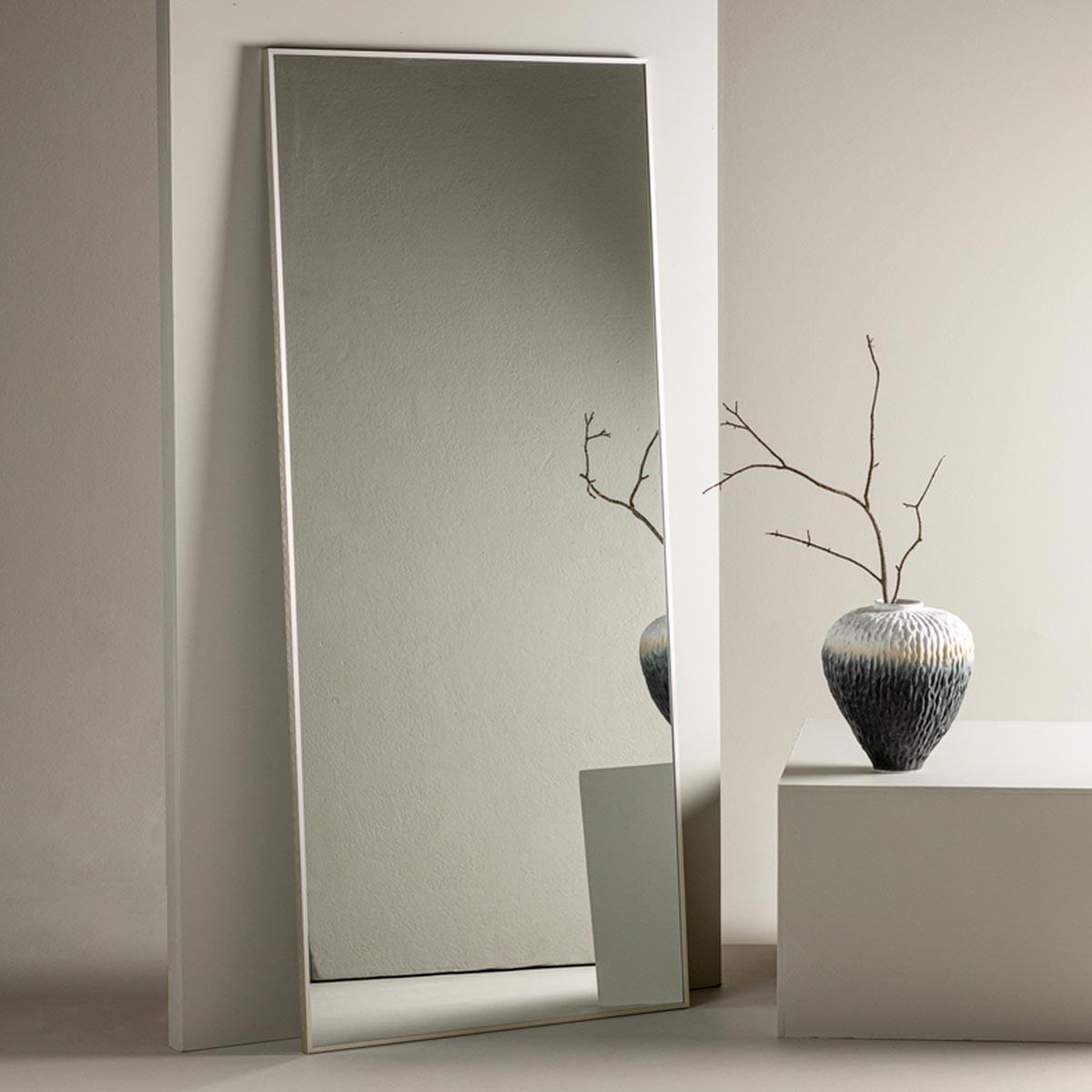 Voir la diapositive 4 : Paris Prix Miroir Design  Orlando  190cm Beige