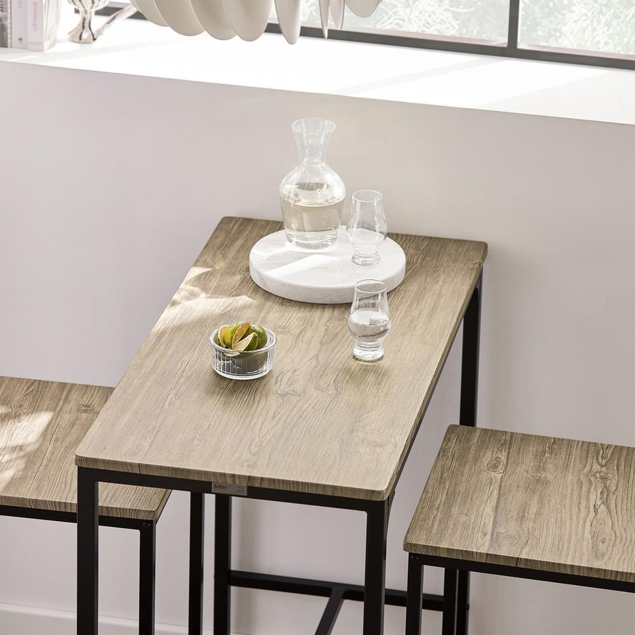 Voir la diapositive 4 : SOBUY SoBuy - Ensemble de table avec 2 chaises et 2 tabourets - Industriel - OGT03