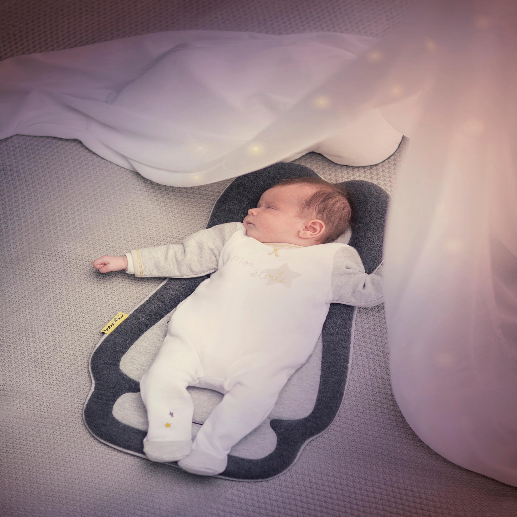 Voir la diapositive 4 : BABYMOOV Coussin réducteur Cosymorpho - Gris