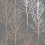 Voir la diapositive 2 : DUTCH WALLCOVERINGS DUTCH WALLCOVERINGS Papier peint Rhea Trees Gris et dore rose