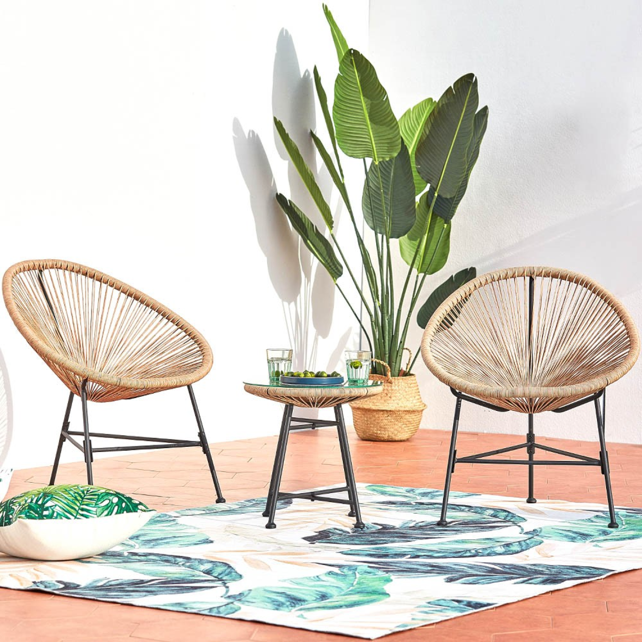 Voir la diapositive 5 : CONCEPT USINE Salon de jardin 2 fauteuils ronds et table basse naturel acapulco