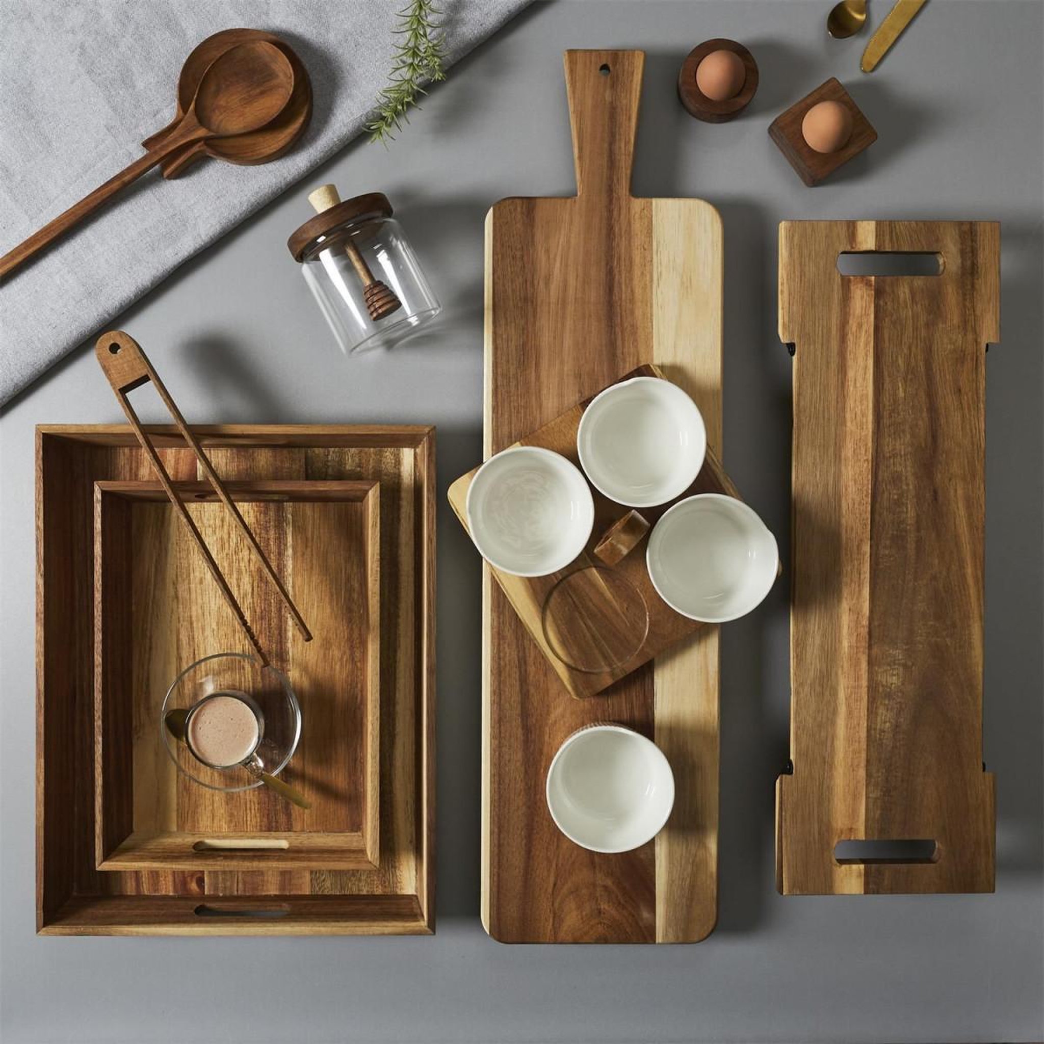 Voir la diapositive 6 : The Home Deco Factory Plateau de service en bois  acacia  42cm marron