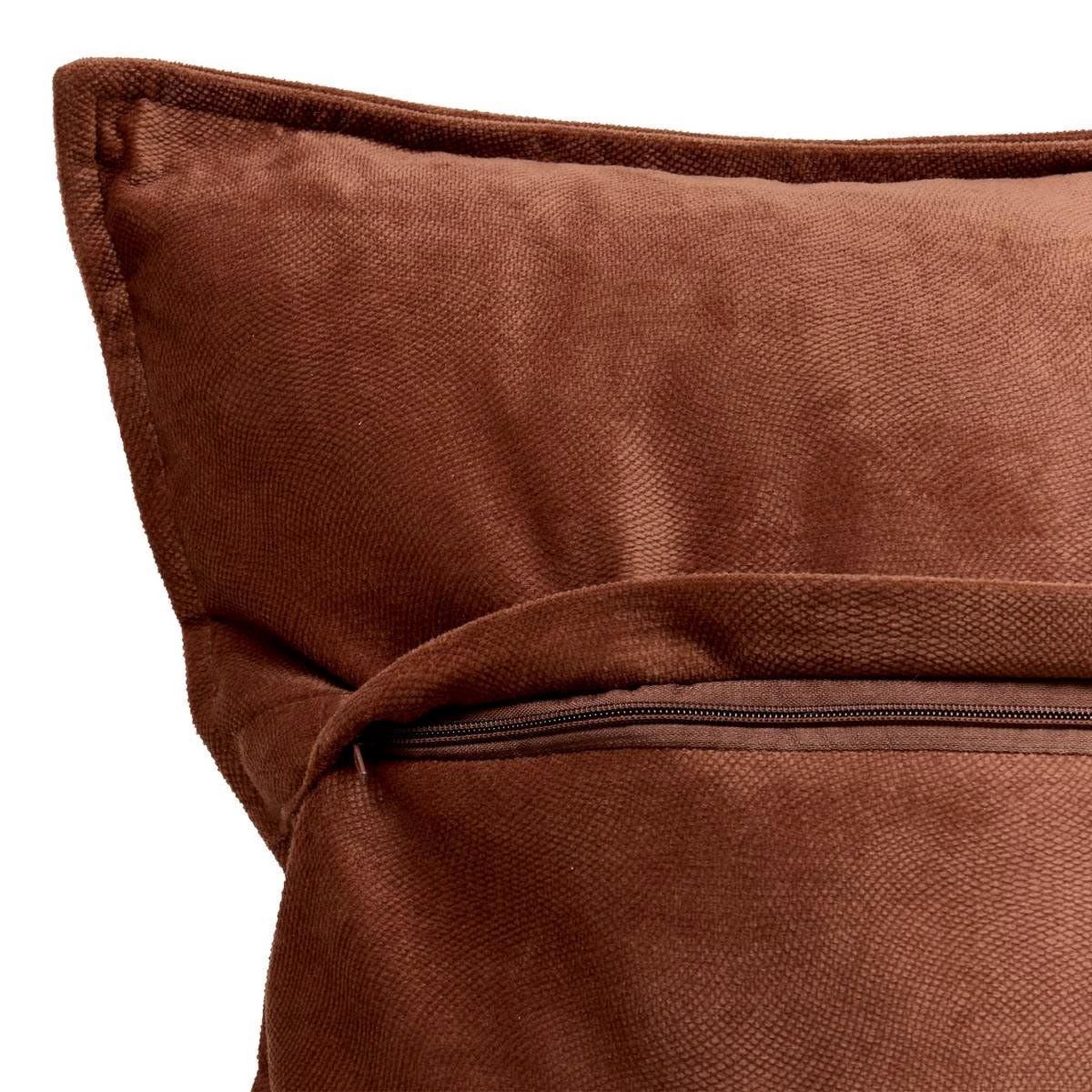 Voir la diapositive 2 : ATMOSPHERA Coussin déco uni  lilou  55x55cm marron tonka