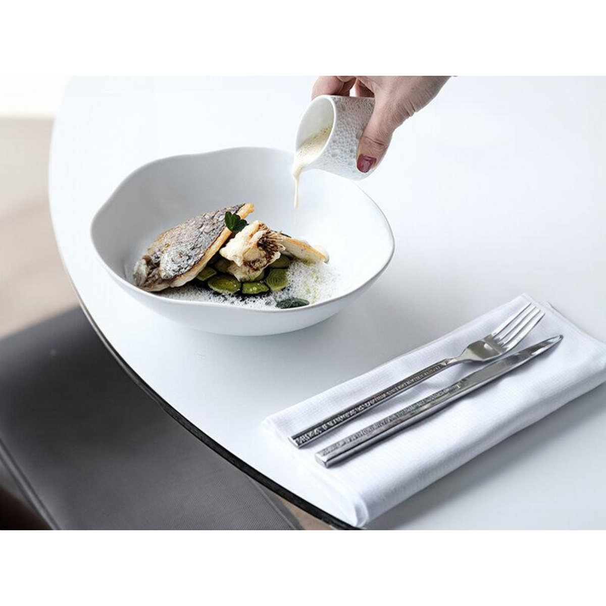 Smartbox Thalazur Bandol Île Rousse 5* : 2 jours avec dîner et accès à l'Espace spa marin - Coffret Cadeau Séjour