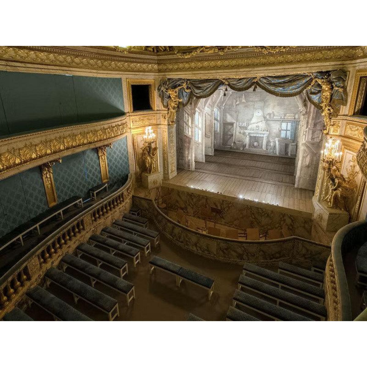 Smartbox Visite des Trianons et du Hameau de la Reine au château de Versailles - Coffret Cadeau Sport & Aventure