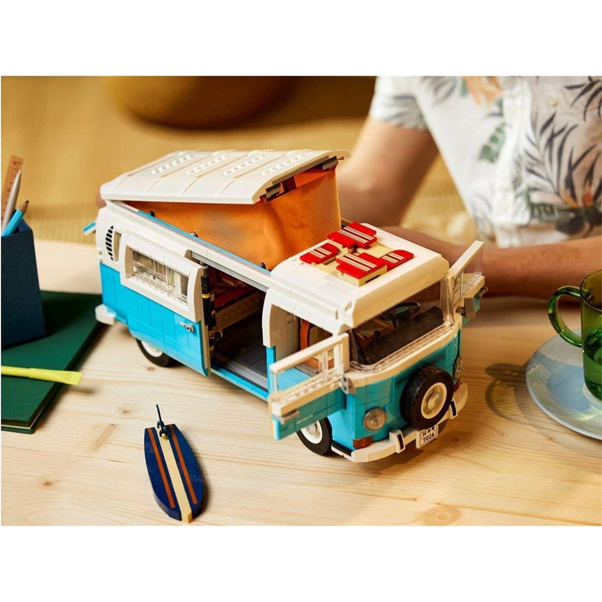 Voir la diapositive 5 : LEGO Creator Expert Le camping-car Volkswagen T2