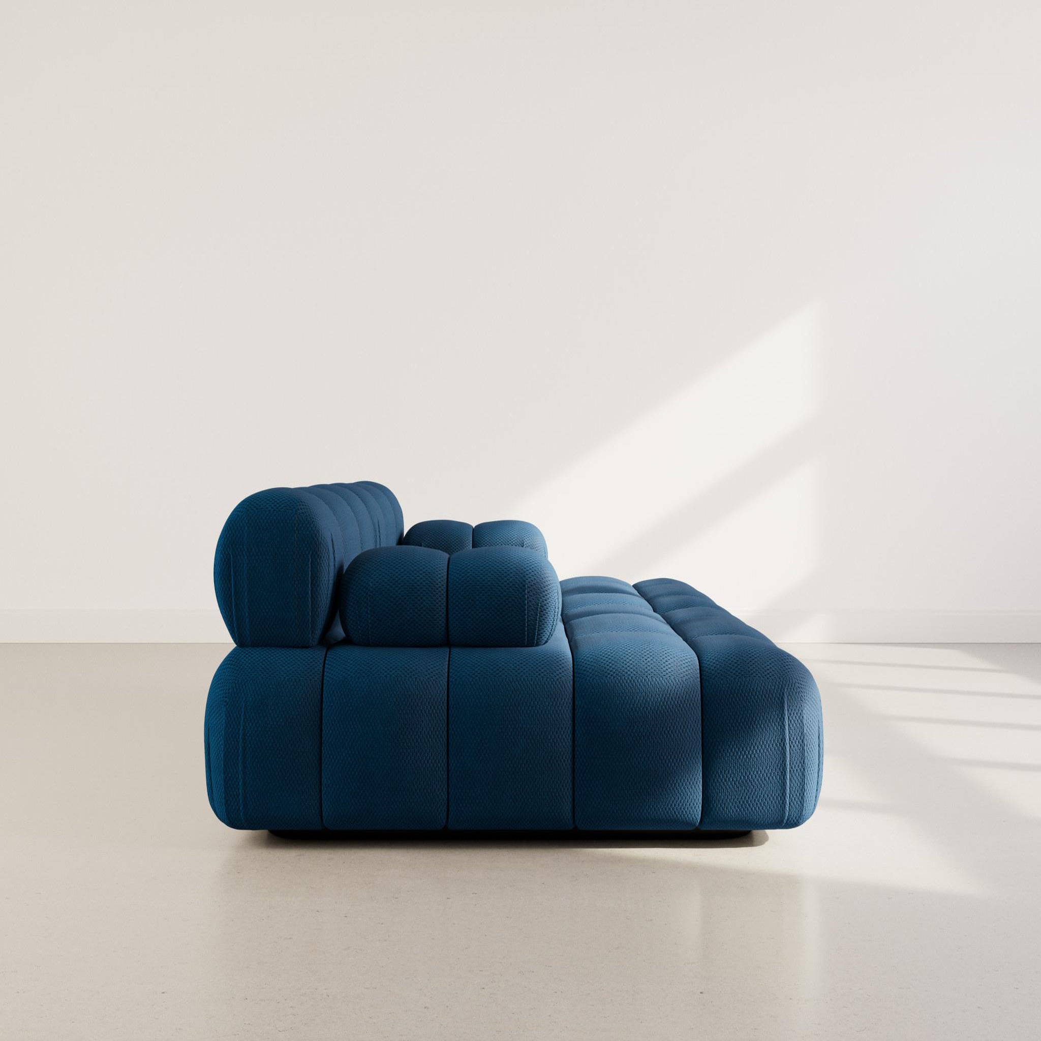 Voir la diapositive 6 : LISA DESIGN Ruby - canapé droit 4 places avec double méridienne - assise profonde - en velours texturé