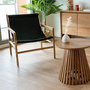 Voir la diapositive 5 : Rendez vous déco Fauteuil lounge en teck et cuir de vachette noir-Apache