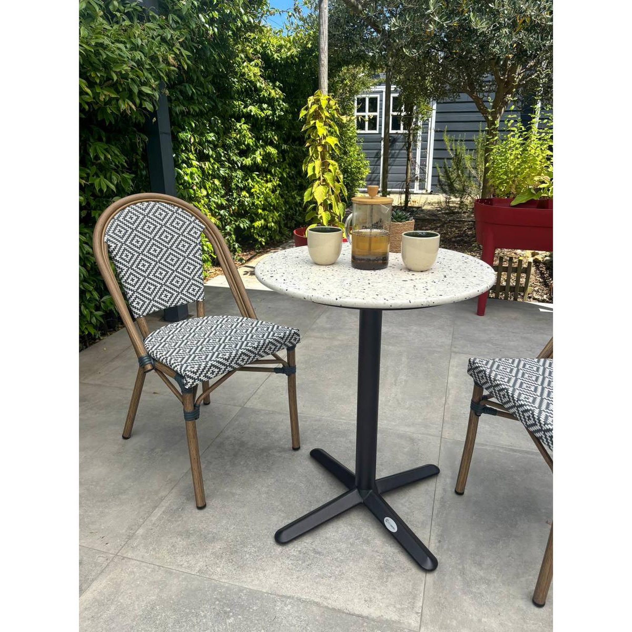 Voir la diapositive 4 : Paris Prix Ensemble table de jardin en terrazzo & 2 chaises  bistro  60cm bleu