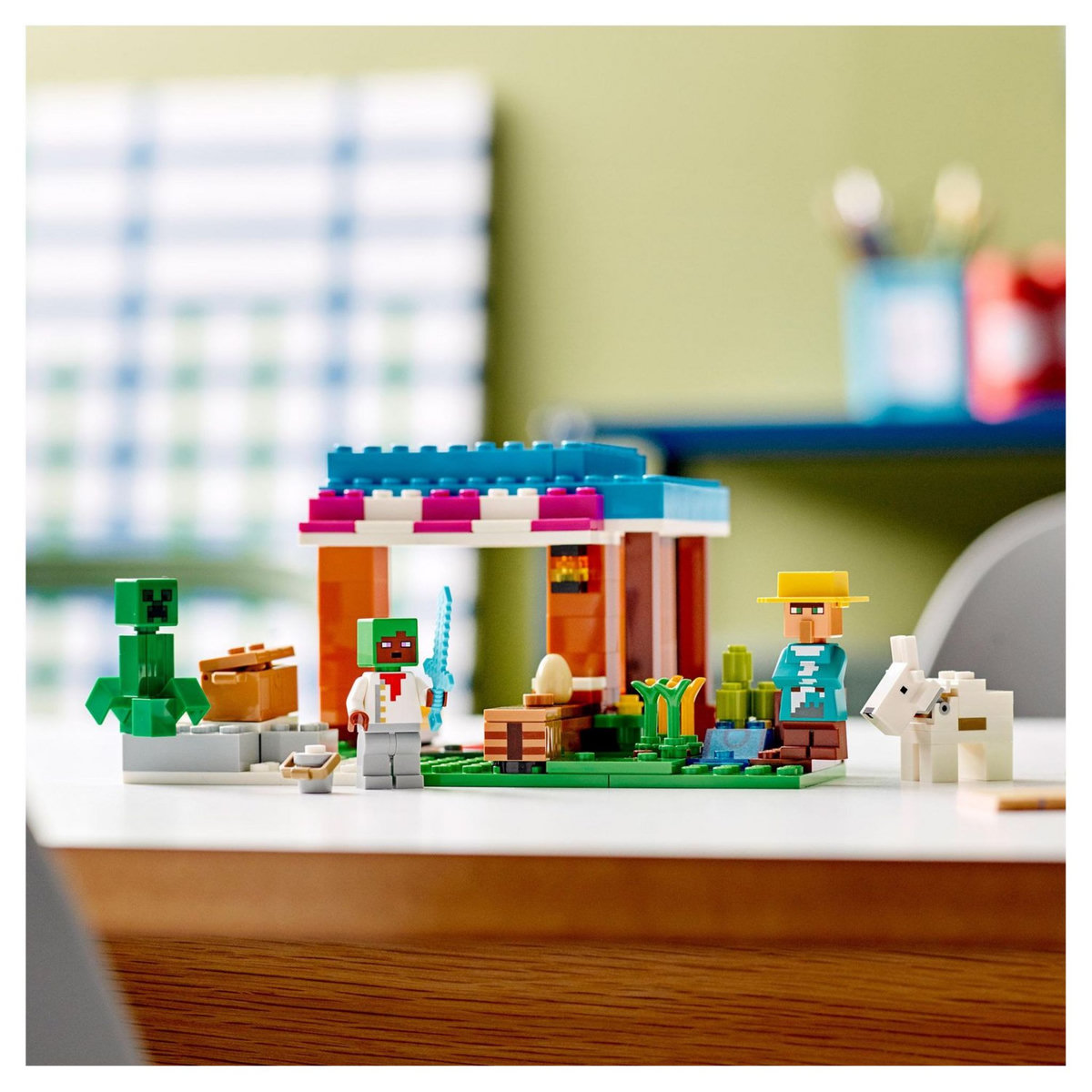 LEGO Minecraft 21184 La Boulangerie, Jouet pour Enfants 8 Ans et Plus Avec Figurines