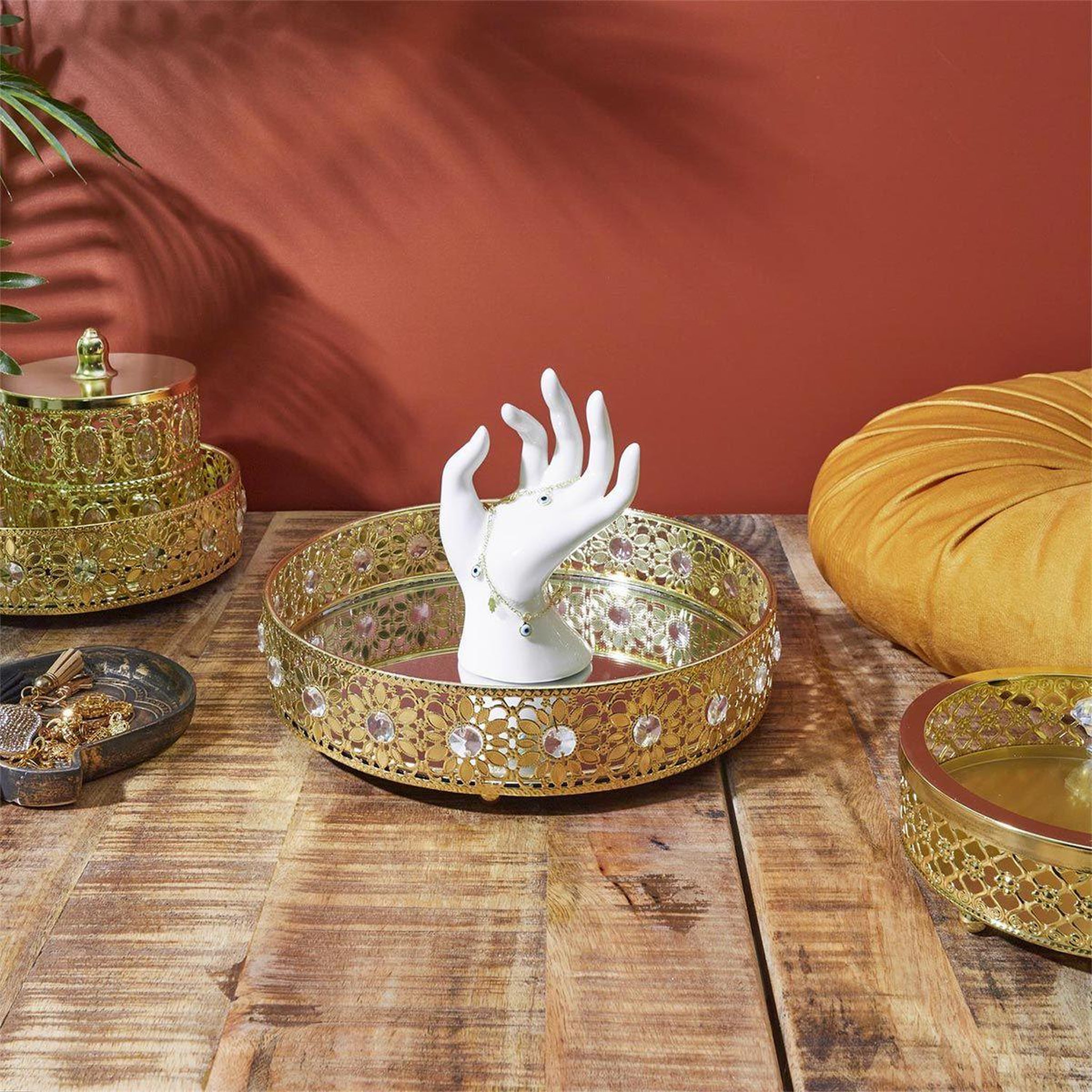 Voir la diapositive 2 : The Home Deco Factory Plateau de service déco  miroir  25cm doré