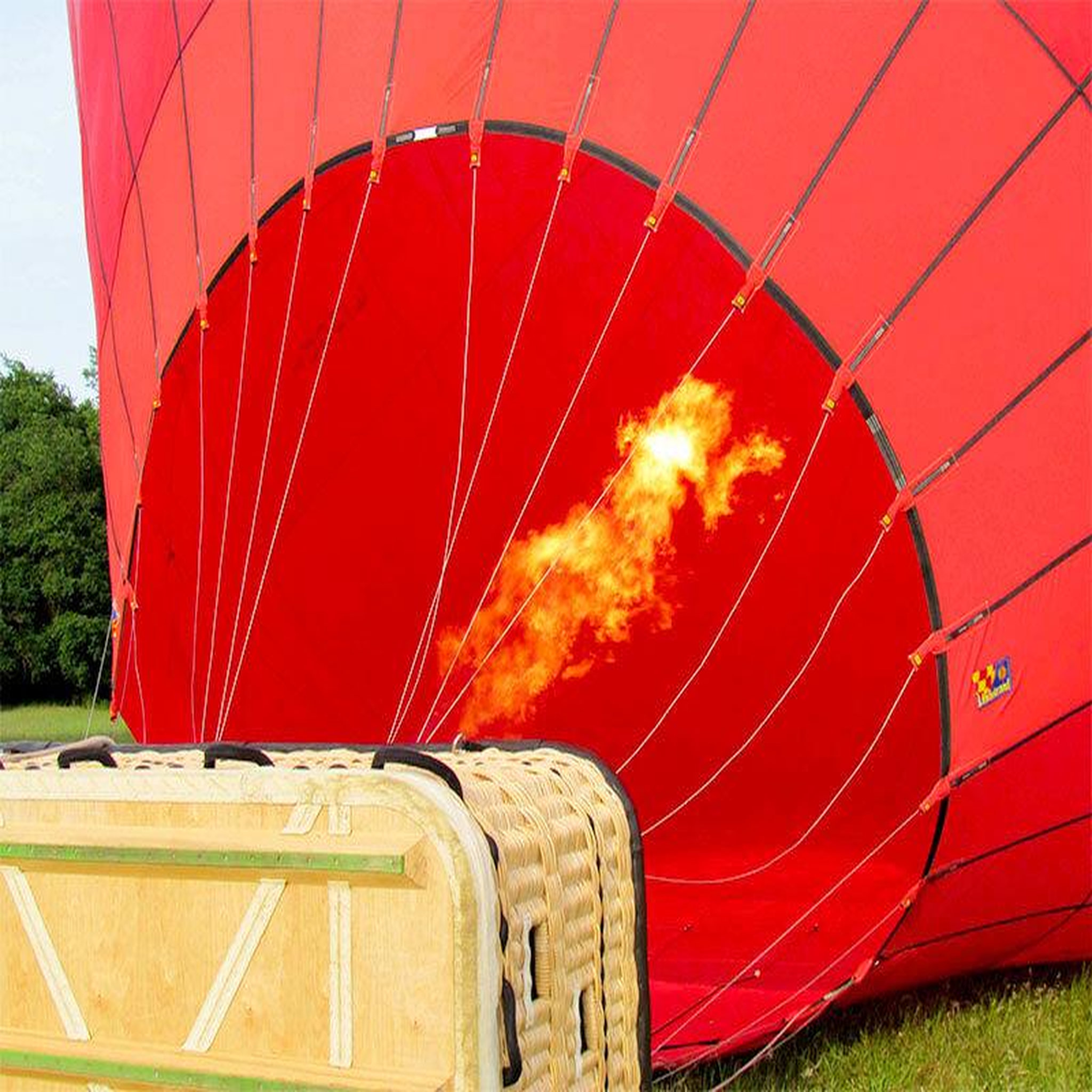 Voir la diapositive 3 : Smartbox Vol en montgolfière au-dessus du château de Saumur - Coffret Cadeau Sport & Aventure