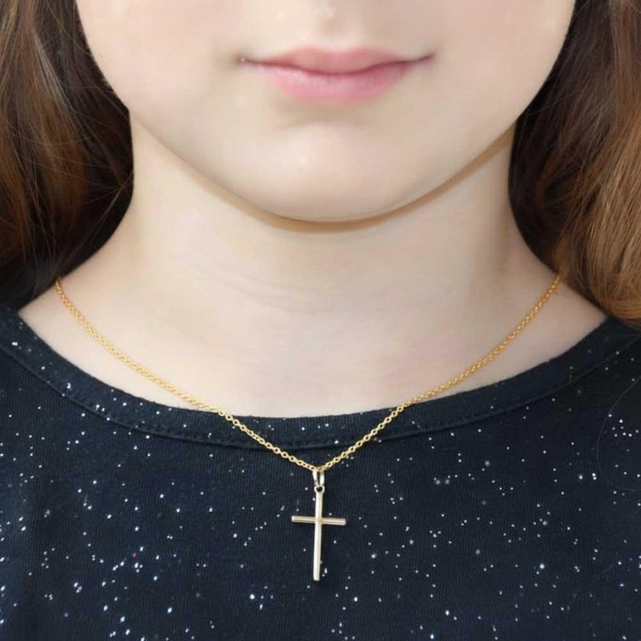 Voir la diapositive 2 : L'ATELIER D'AZUR Médaille Croix Or Jaune - Chaine Dorée Offerte - Femme ou Enfant