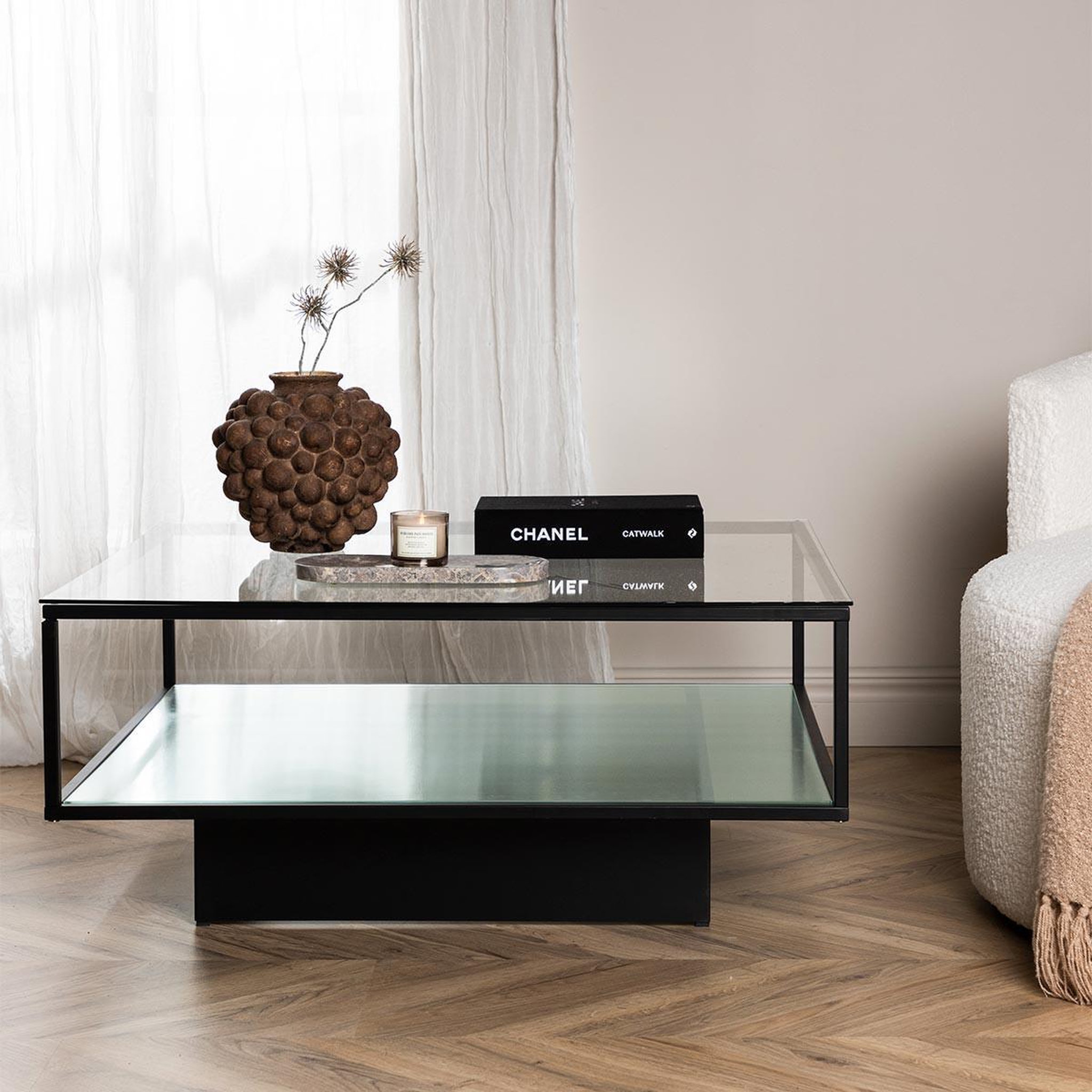 Voir la diapositive 5 : Paris Prix Table basse design en verre  maglehem  90cm noir