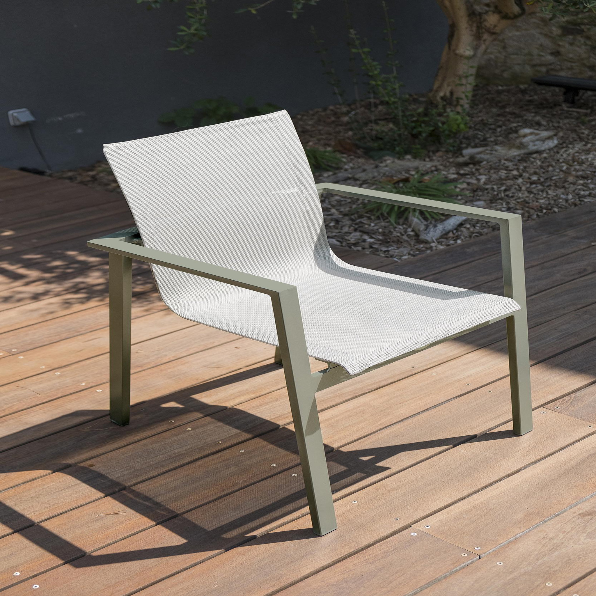 Voir la diapositive 2 : DCB GARDEN Lot de 2 fauteuils de jardin empilables en aluminium