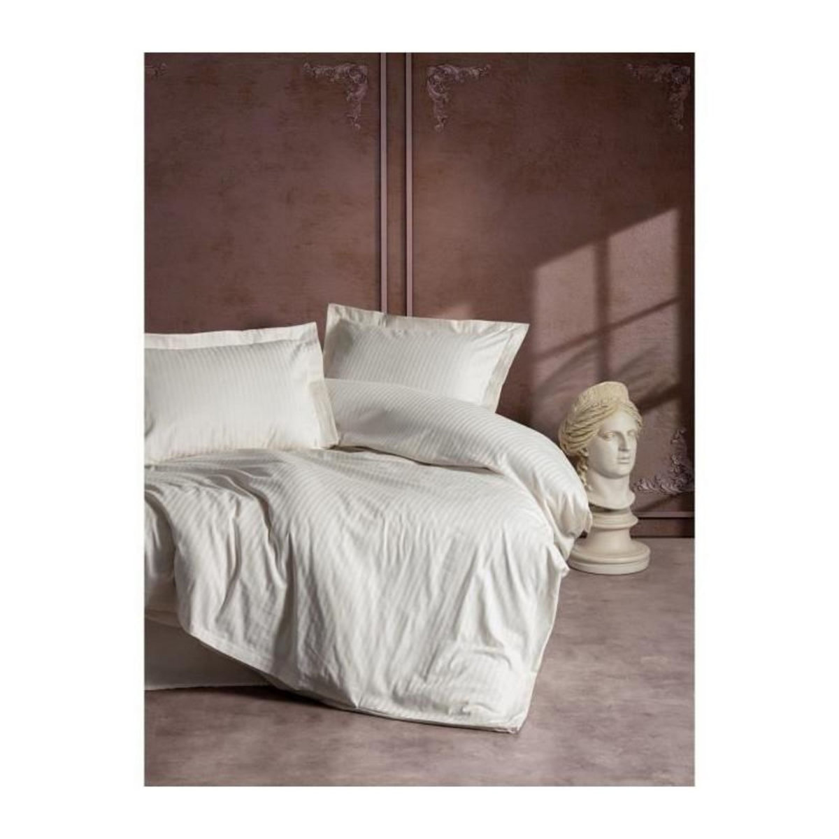 GENERIQUE Parure de lit - 129CTF24635 - 1 housse de couette 220 x 240 cm + 2 taies d'oreiller 60 x 60 cm - Satiné 100% coton - Écru