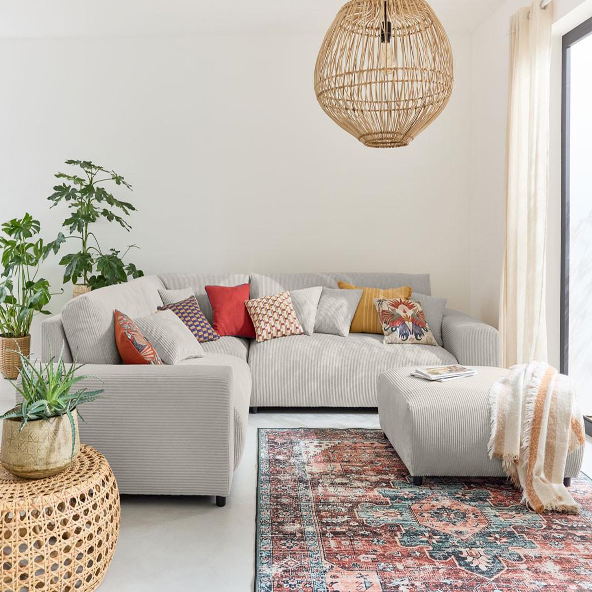Voir la diapositive 2 : BEST MOBILIER Garance - module d'assise 2 places avec accoudoir gauche - en velours côtelé