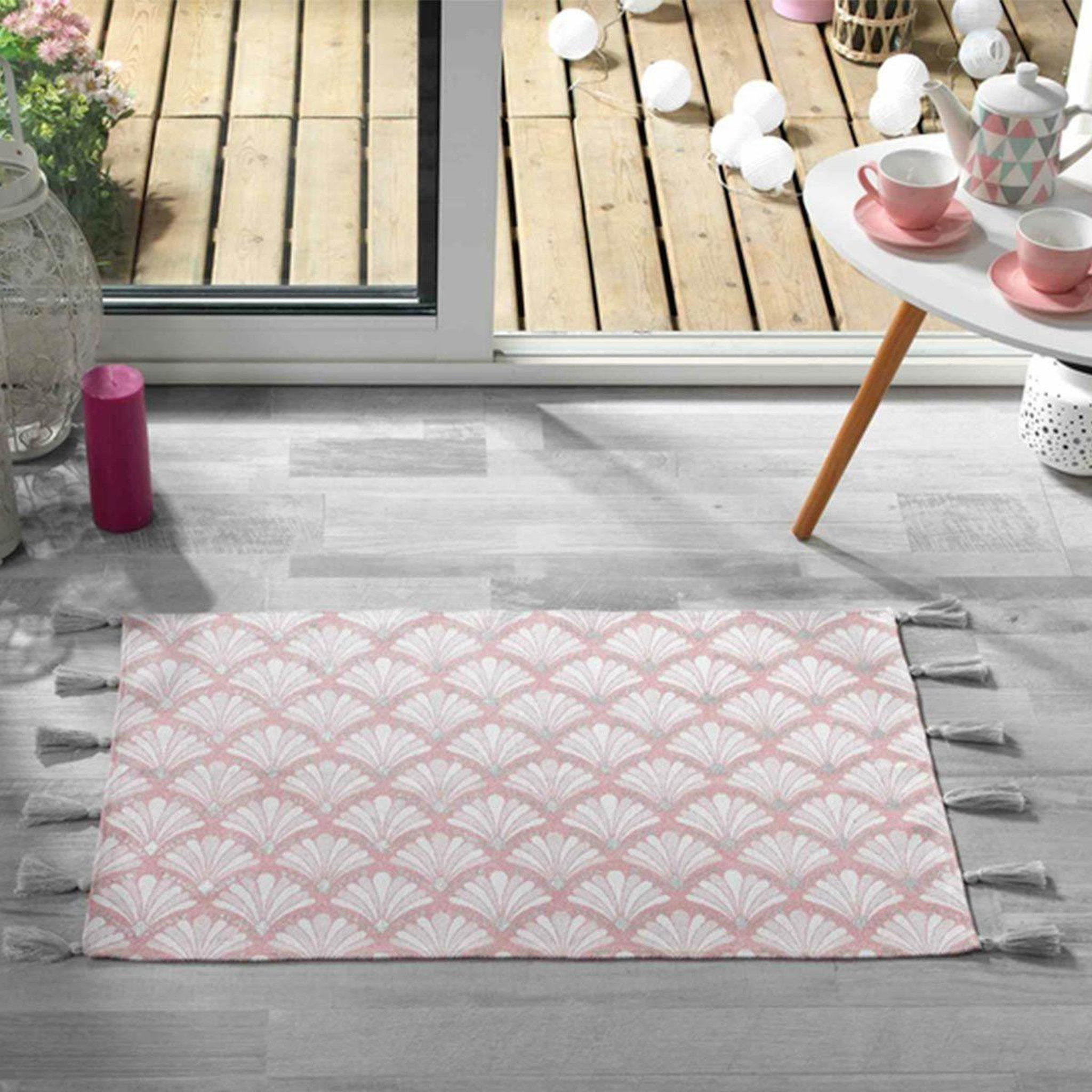 Voir la diapositive 5 : Douceur d'Intérieur Tapis déco à pompons  art chic  50x80cm rose