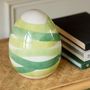 Voir la diapositive 2 : Paris Prix Œuf Déco en Dolomite  Lignes  18cm Vert