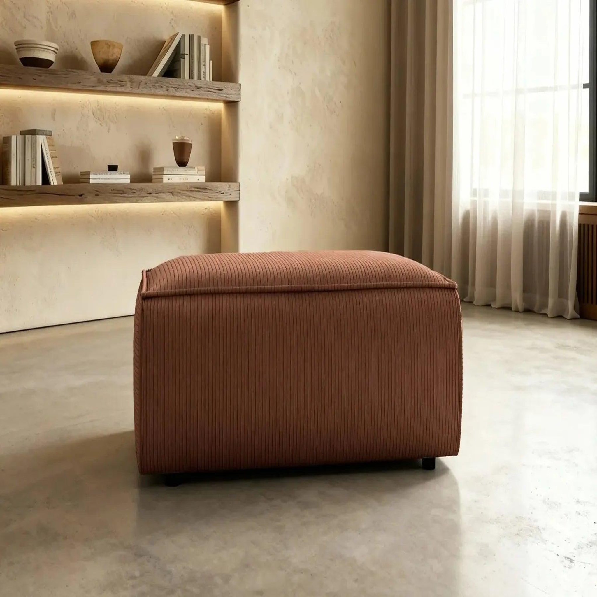 Voir la diapositive 3 : CASANOVA PARIS Jade - pouf velours côtelé