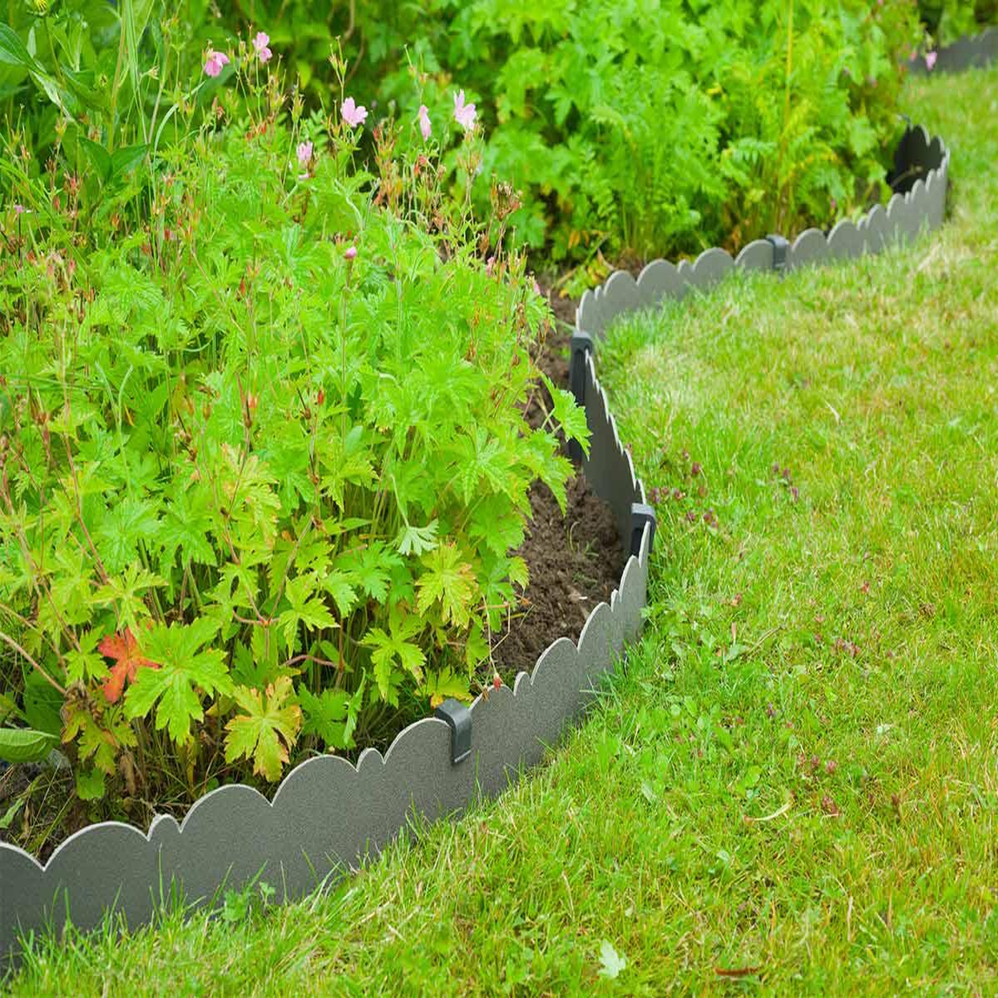 Voir la diapositive 2 : NATURE Bordure de jardin décorative Nature 2 motifs en PE recyclé, 12 x H13 cm, coloris gris