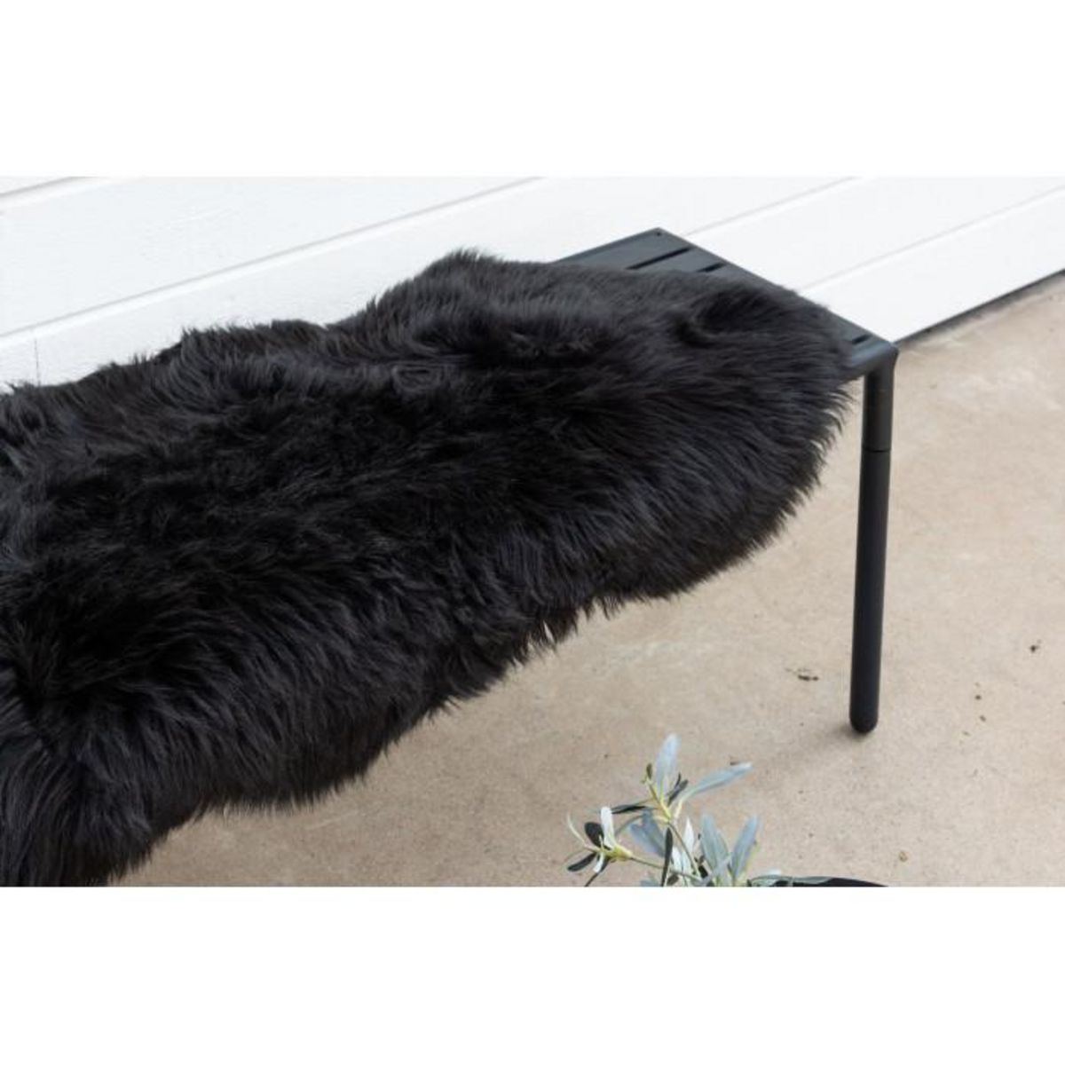 Paris Prix Tapis Imitation Fourrure  Katy  55x180cm Noir