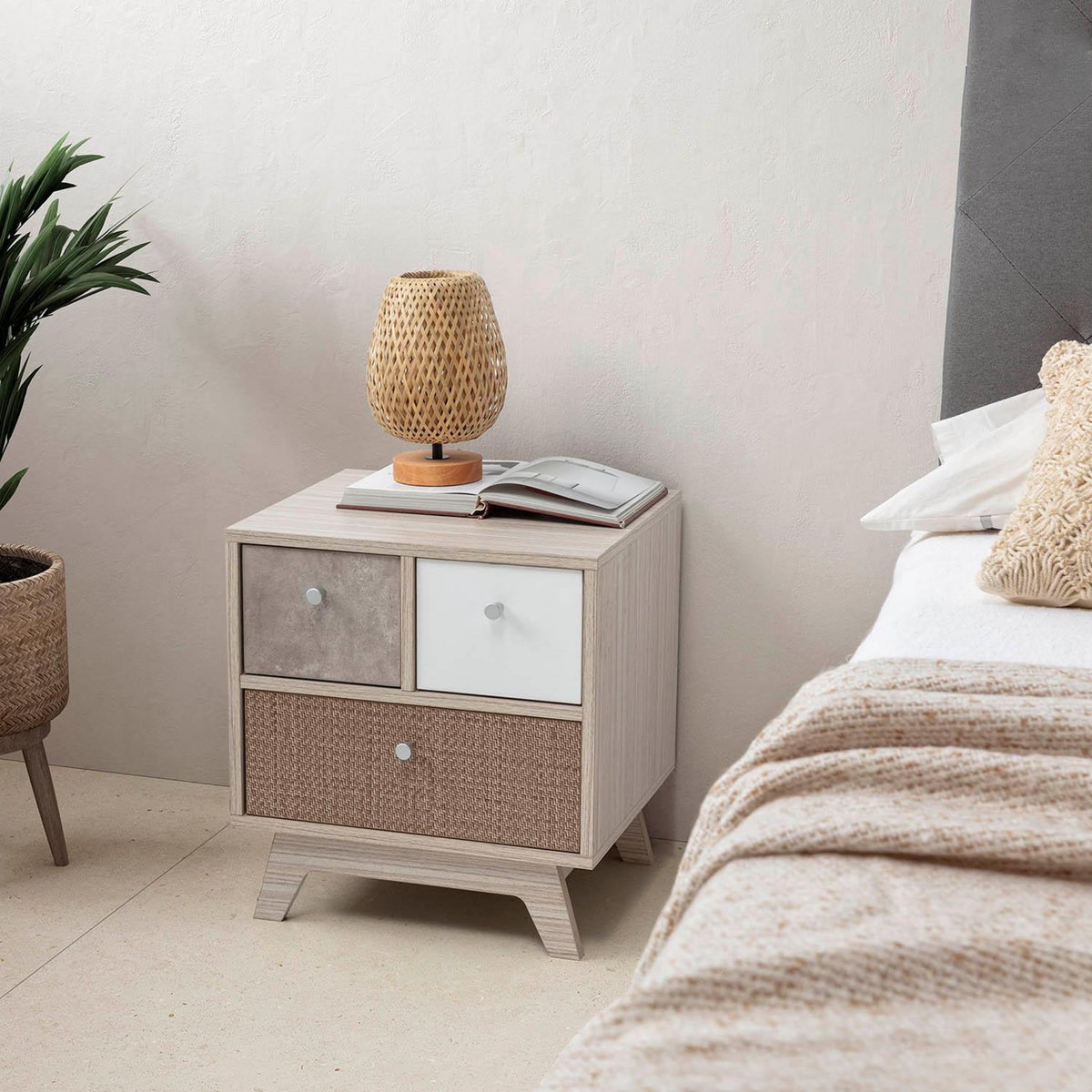 VS VENTA-STOCK Table de chevet Maia 3 tiroirs multicolores