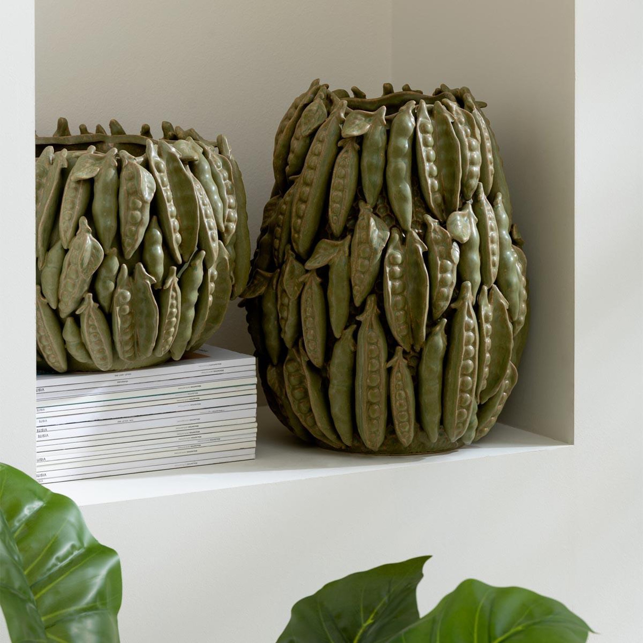 Voir la diapositive 3 : J-LINE Vase déco en argile  petit pois  38cm vert