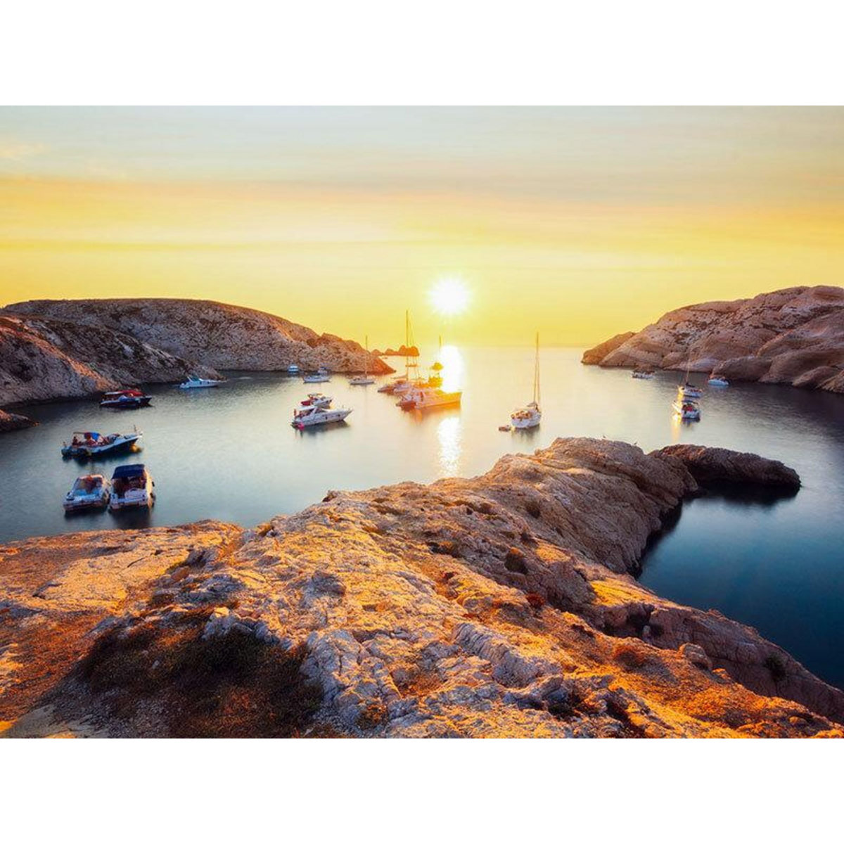 Smartbox Excursion en bateau de 3h pour 2 personnes dans les calanques de Marseille au coucher du soleil avec rosé - Coffret Cadeau Sport & Aventure