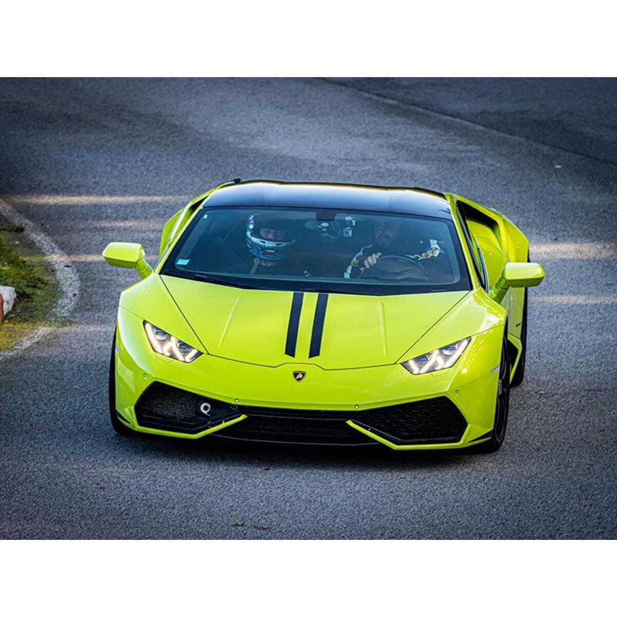 Smartbox Stage de pilotage : 3 tours sur le circuit de Pouilly-en-Auxois en Lamborghini Huracán - Coffret Cadeau Sport & Aventure