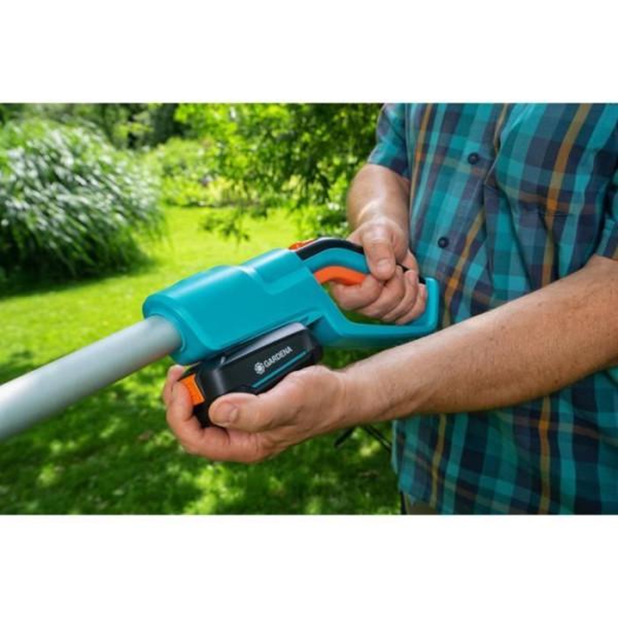 Voir la diapositive 3 : Gardena GARDENA Taille-haies sur perche THS 42/18V P4A