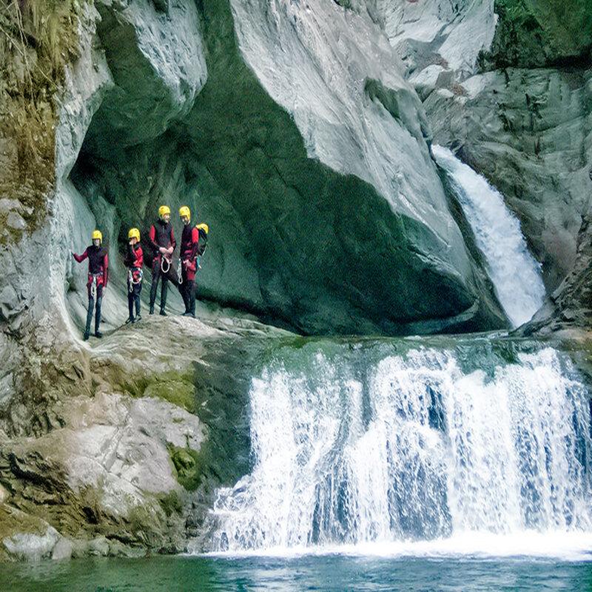 Voir la diapositive 4 : Smartbox Activité sensationnelle aquatique en solo ou en groupe - coffret cadeau sport & aventure
