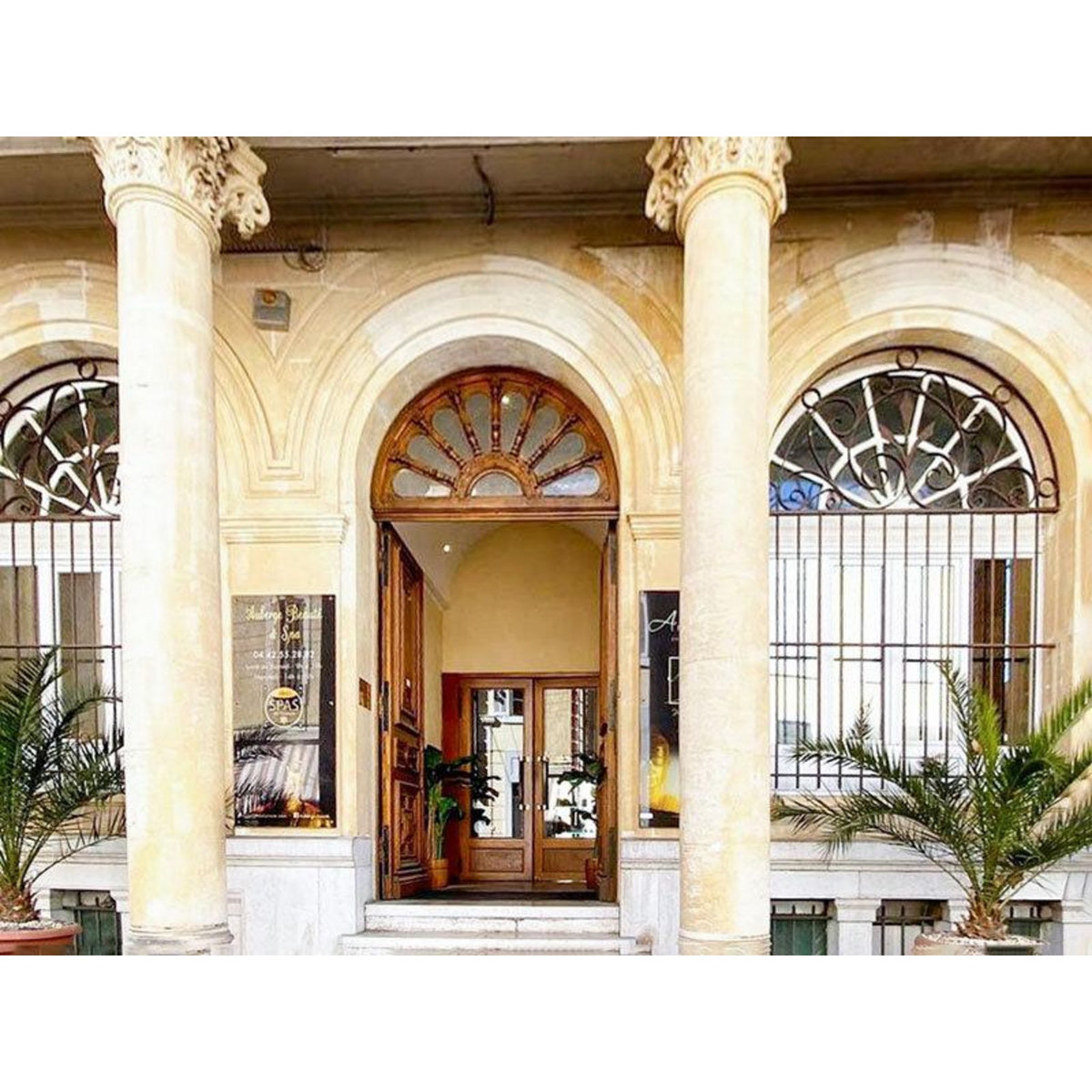 Smartbox Parenthèse bien-être : massage d'1h30 et accès au bain de couleurs et bulles - Coffret Cadeau Bien-être