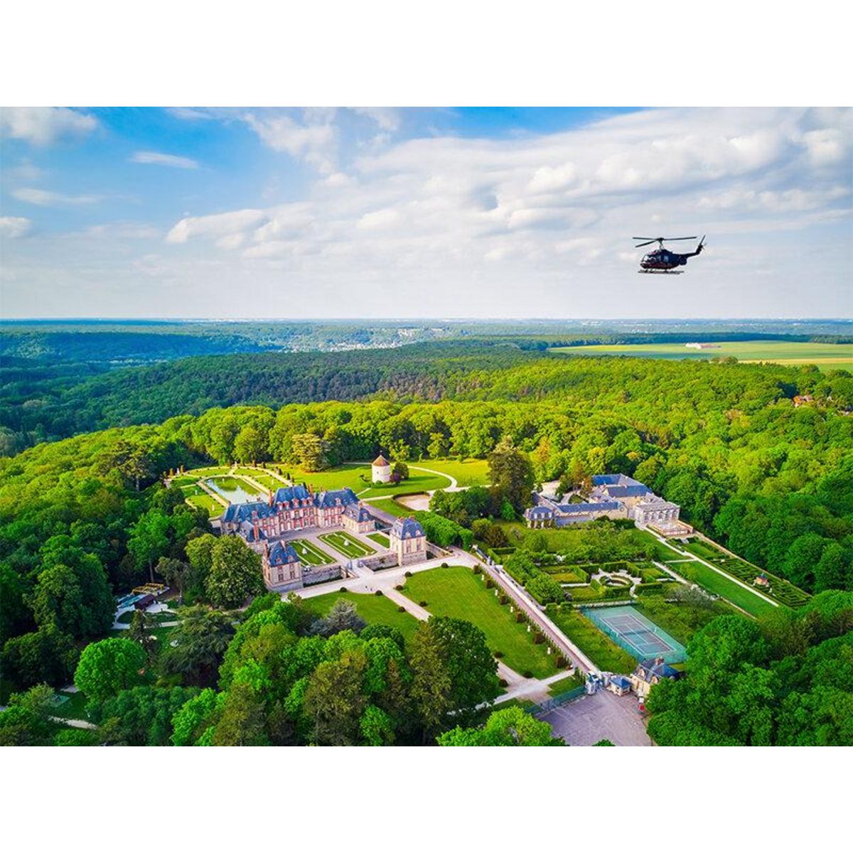 Smartbox Vol en hélicoptère de 20 min au-dessus de la vallée de la Chevreuse - Coffret Cadeau Sport & Aventure