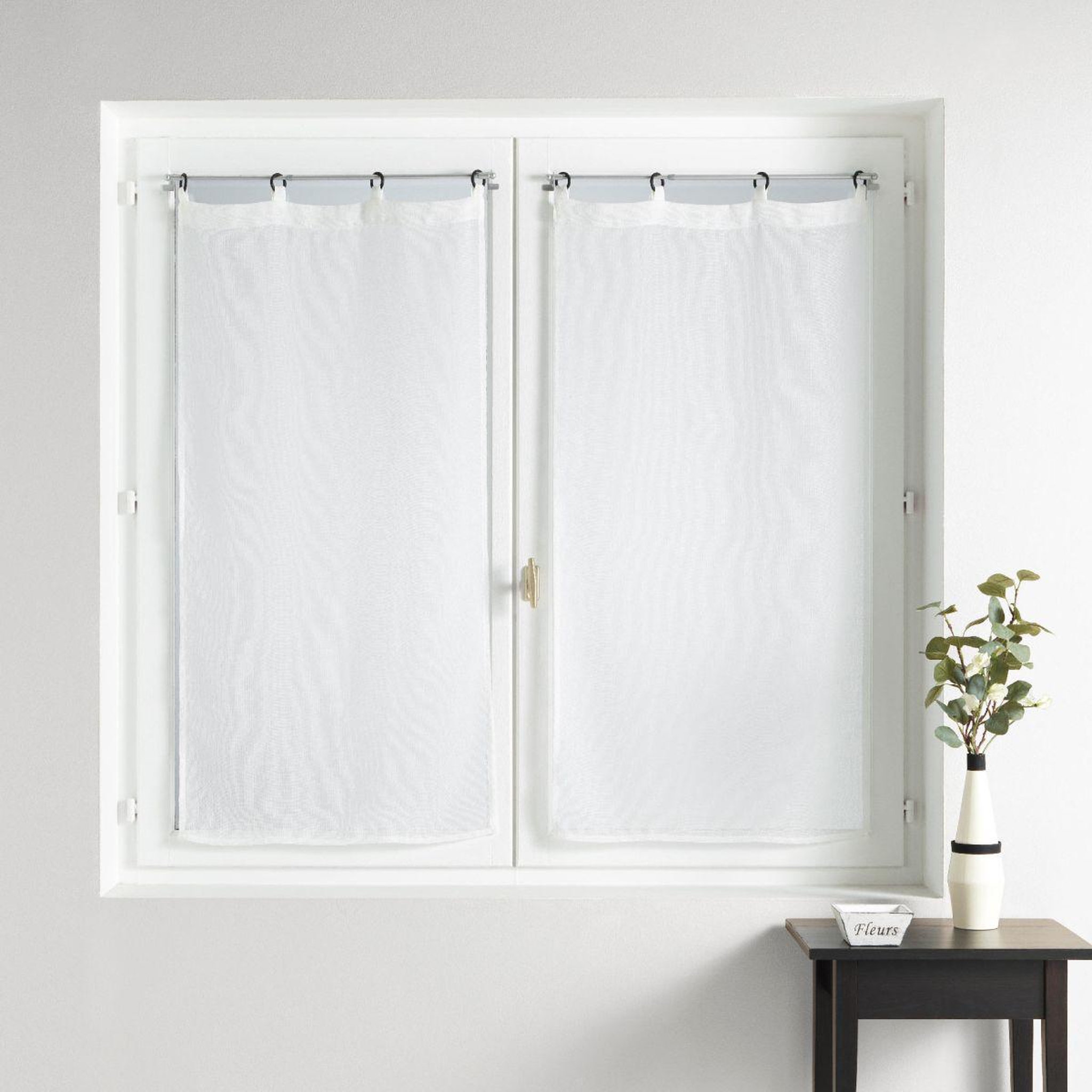 Voir la diapositive 3 : Douceur d'Intérieur Paire de voilages à œillets  davina  60x160cm blanc
