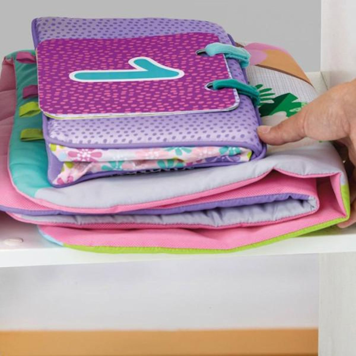 Bright Starts BRIGHTS STARTS Petit tapis d'éveil bébé pliable rose, arche de jeux, 5 jouets bébé, miroir, cartes, boulier et anneau de de