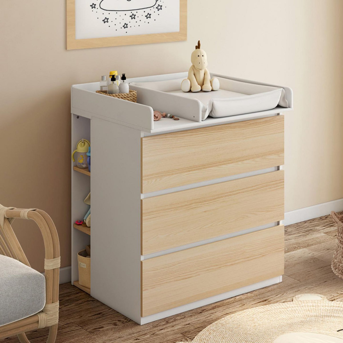 ID MARKET Commode à langer évolutive AMBRE façon hêtre et blanc 3 tiroirs table à langer et 2 étagères amovibles
