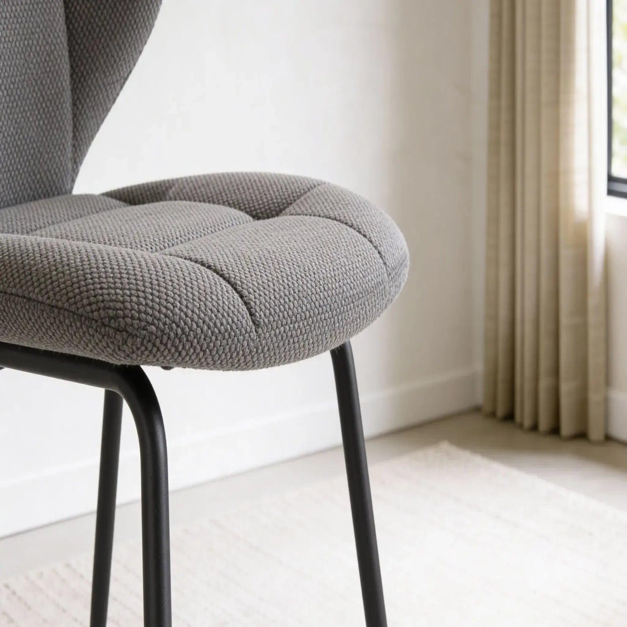 Voir la diapositive 5 : CASANOVA PARIS Porto - lot de 2 chaises pieds en métal noir