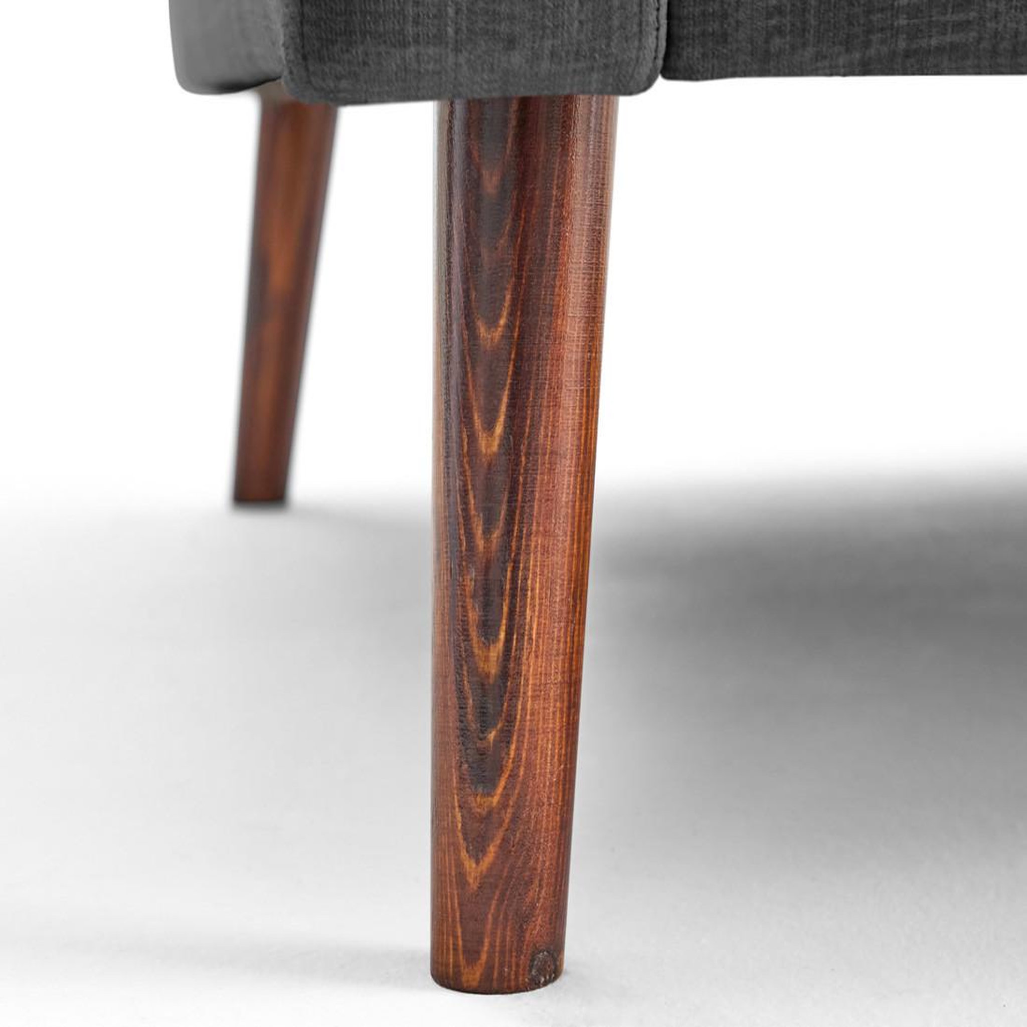 Voir la diapositive 3 : LISA DESIGN Ostrava - canapé droit 2 places en velours pieds en bois