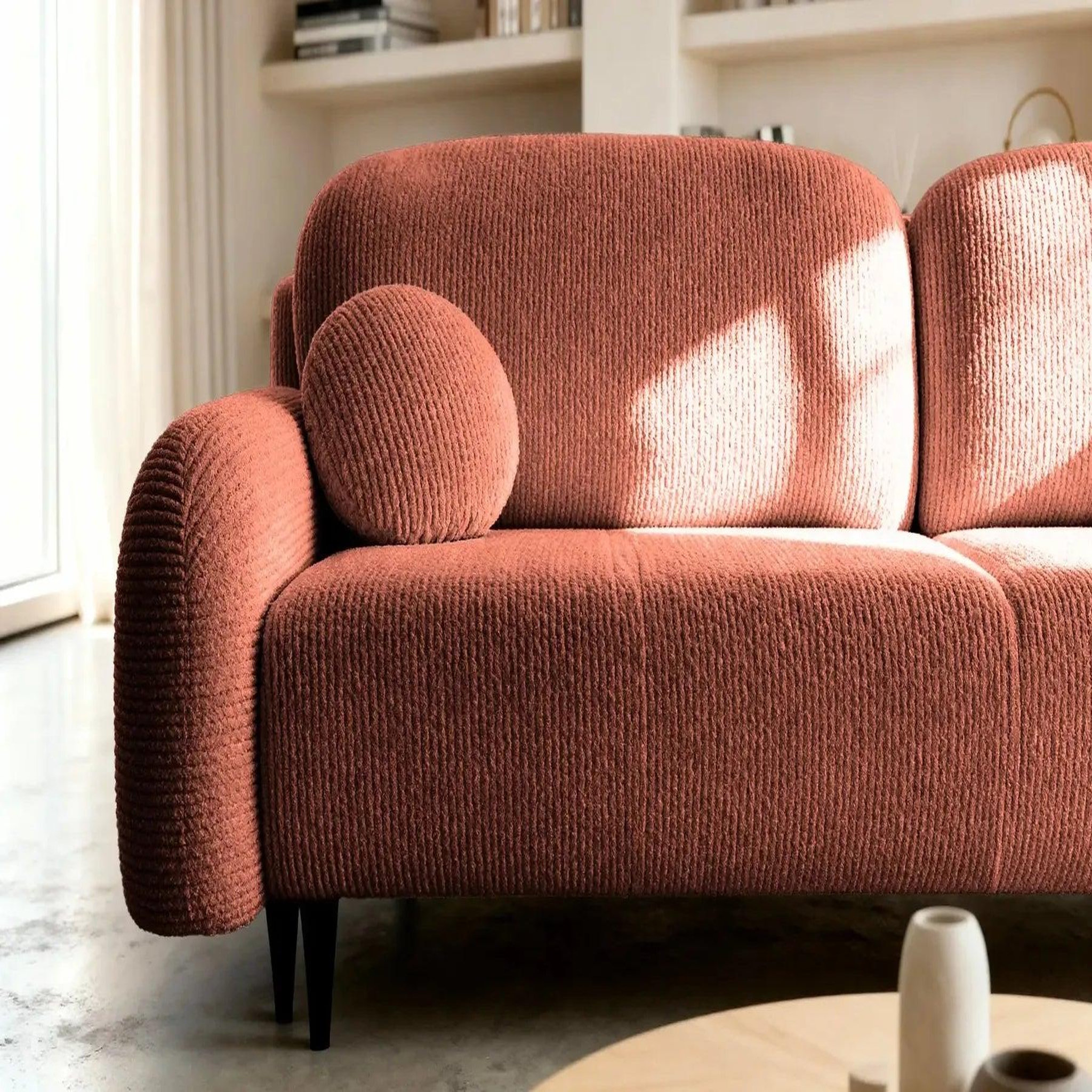 Voir la diapositive 4 : CASANOVA PARIS Roxane - canapé droit convertible tissu bouclette 2 places