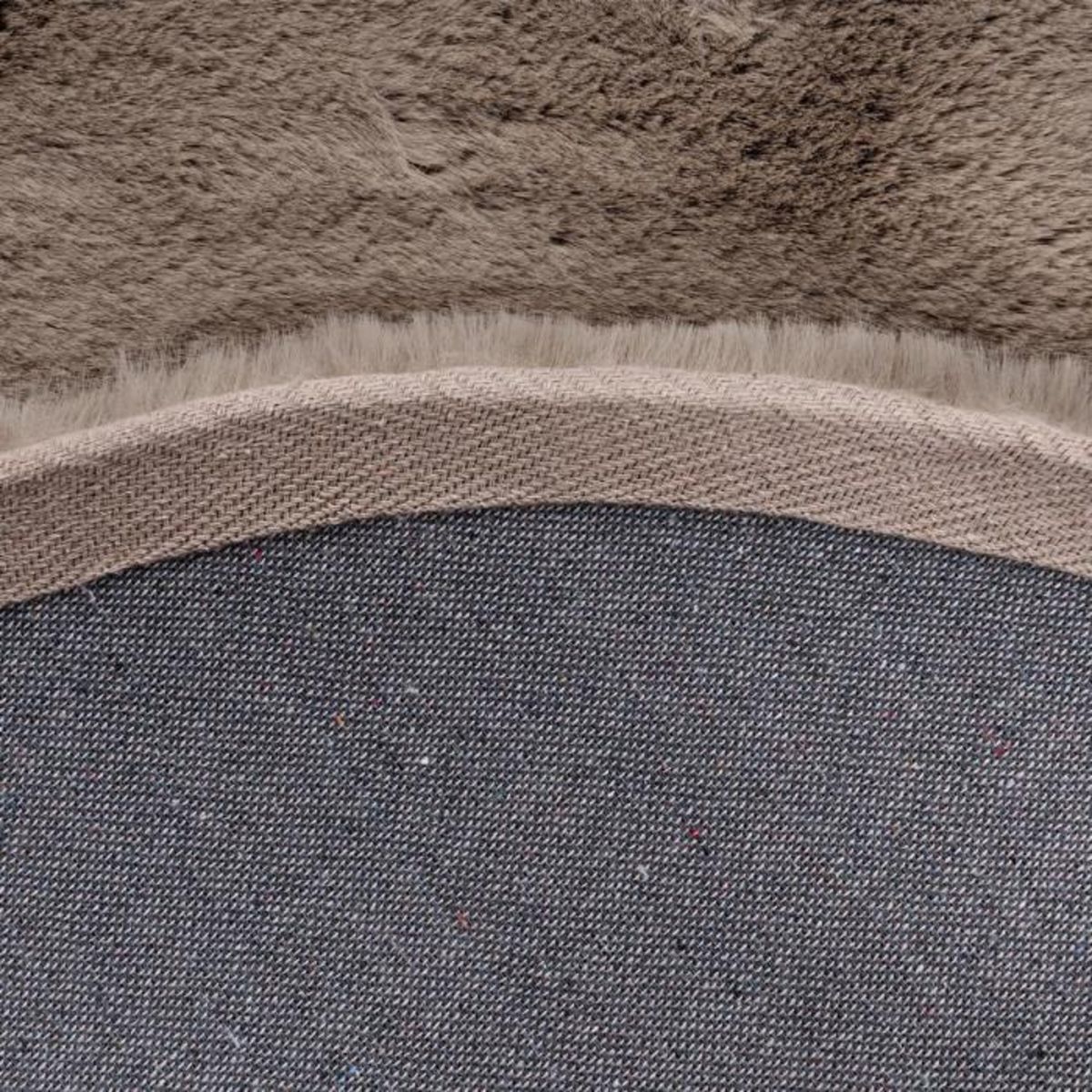 Paris Prix Tapis Uni Rond Doux à Poils Longs  Rabbit  Taupe
