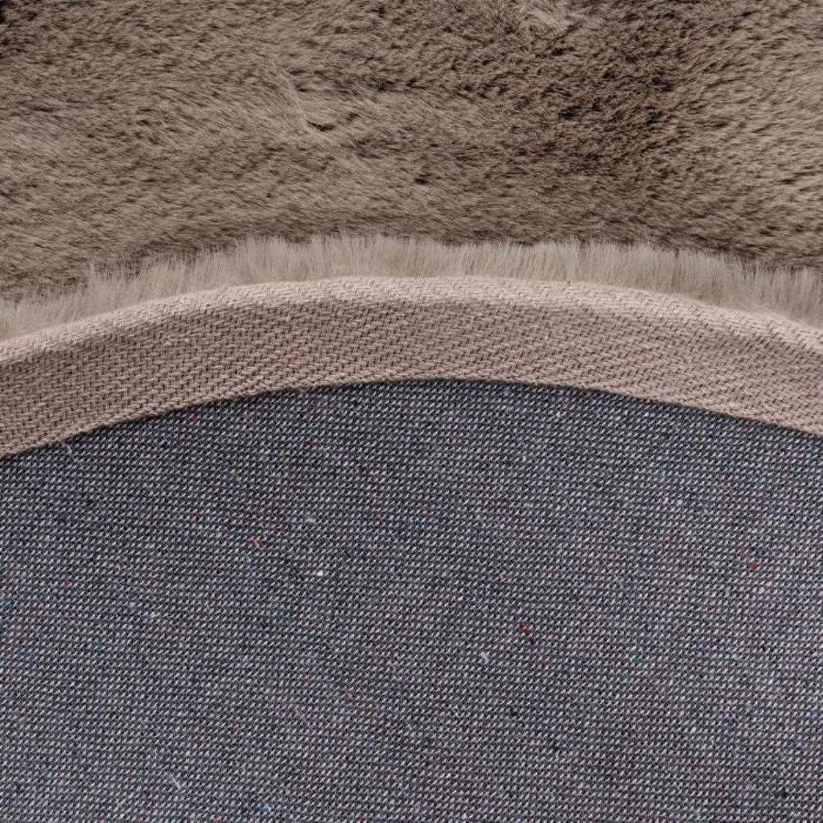 Paris Prix Tapis Uni Rond Doux à Poils Longs  Rabbit  Taupe